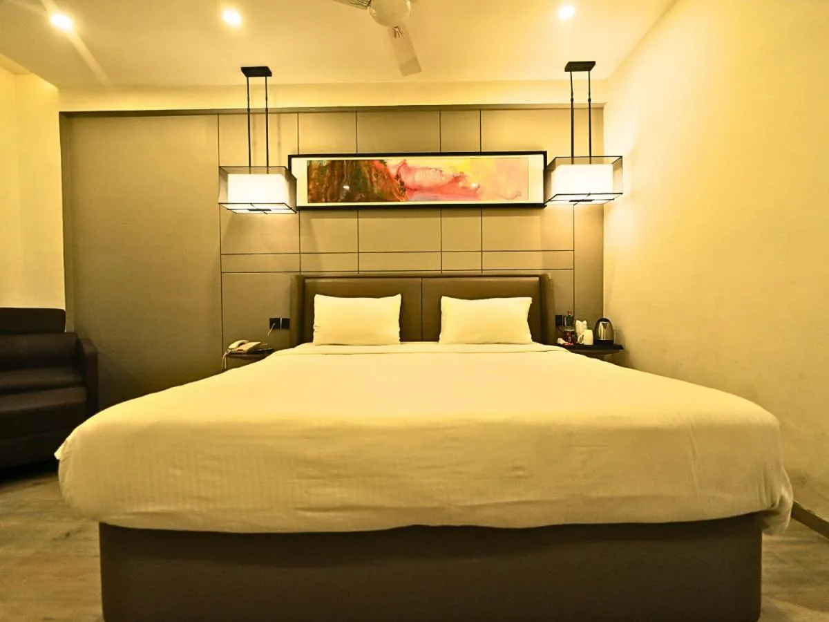 Bed in D R Utthama Nellore - AM Hotel Kollection