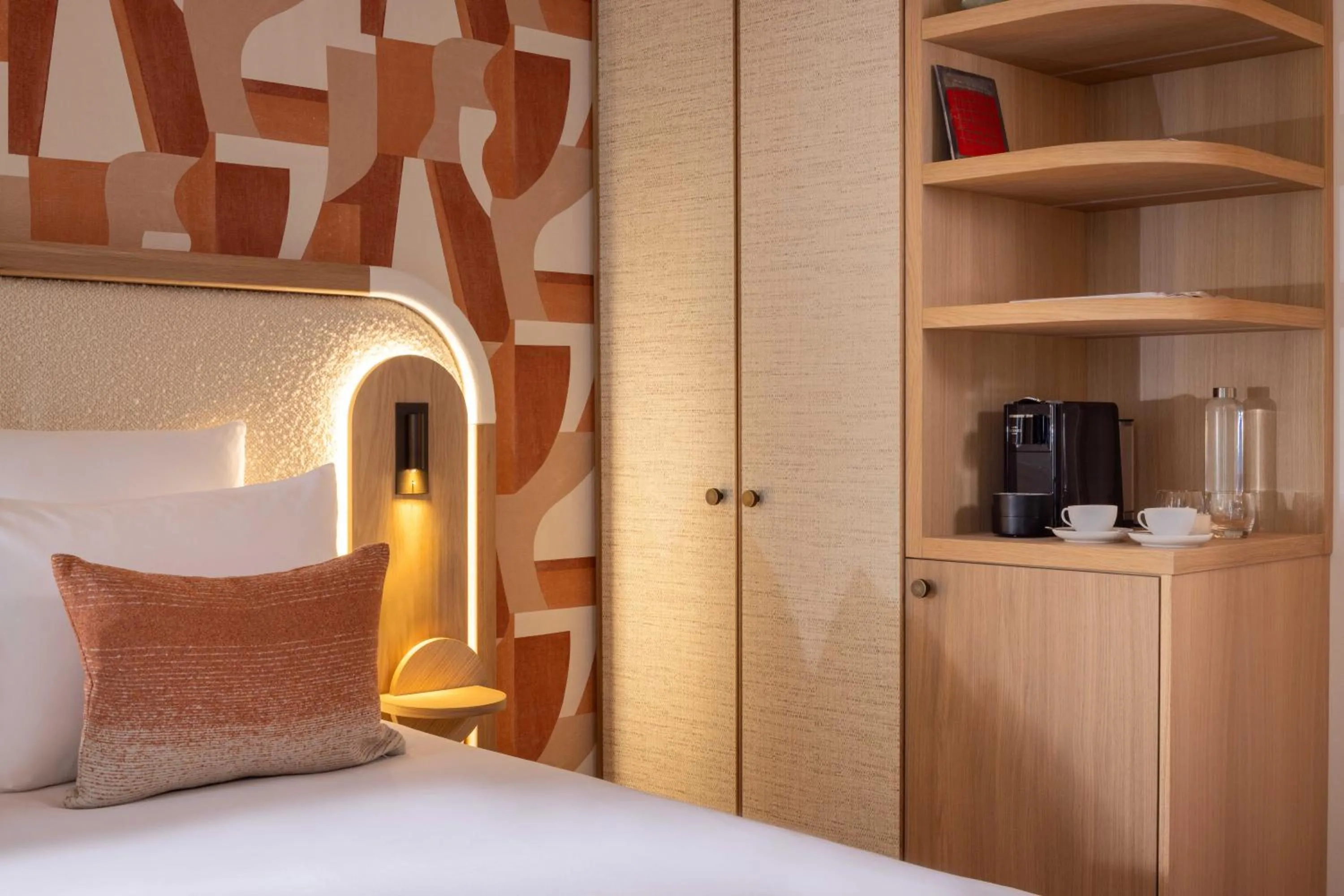 Bed in Madame Drouot & Spa - Opera