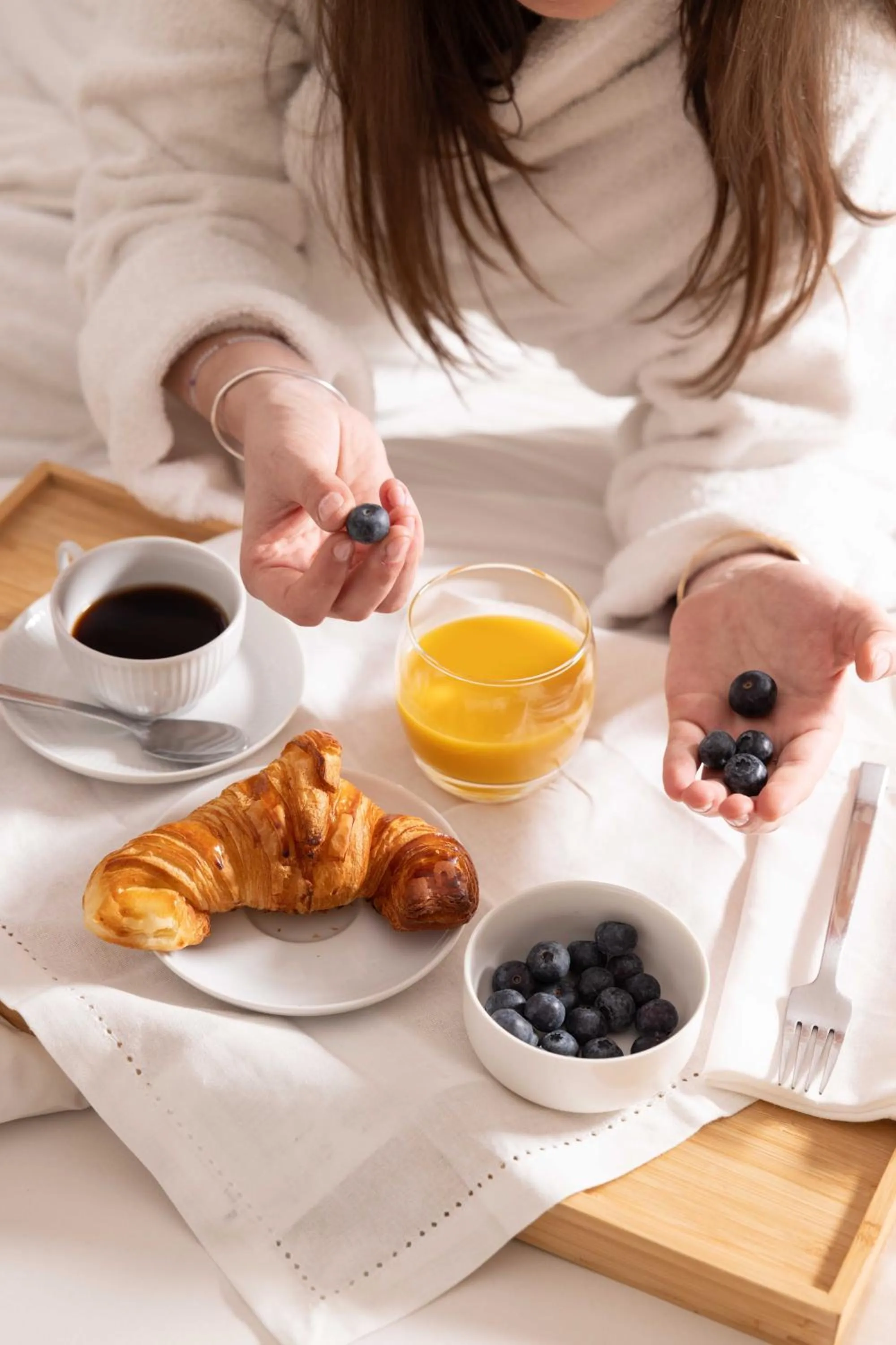 People in Madame Drouot & Spa - Opera