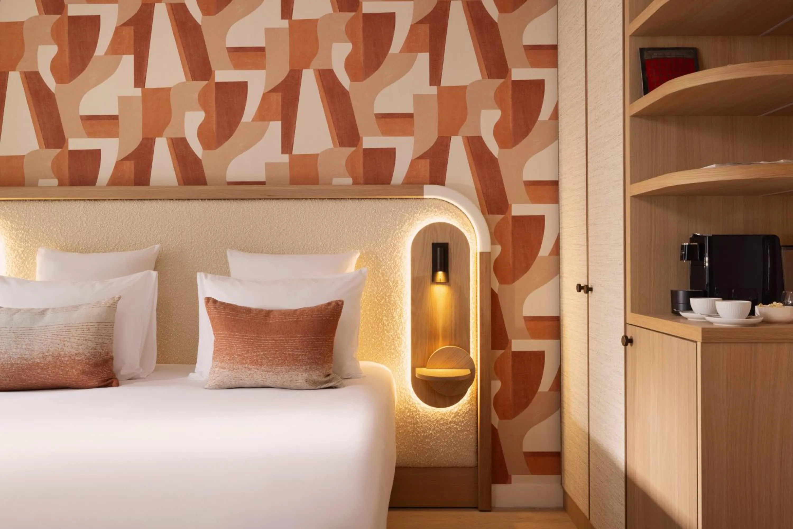 Bed in Madame Drouot & Spa - Opera