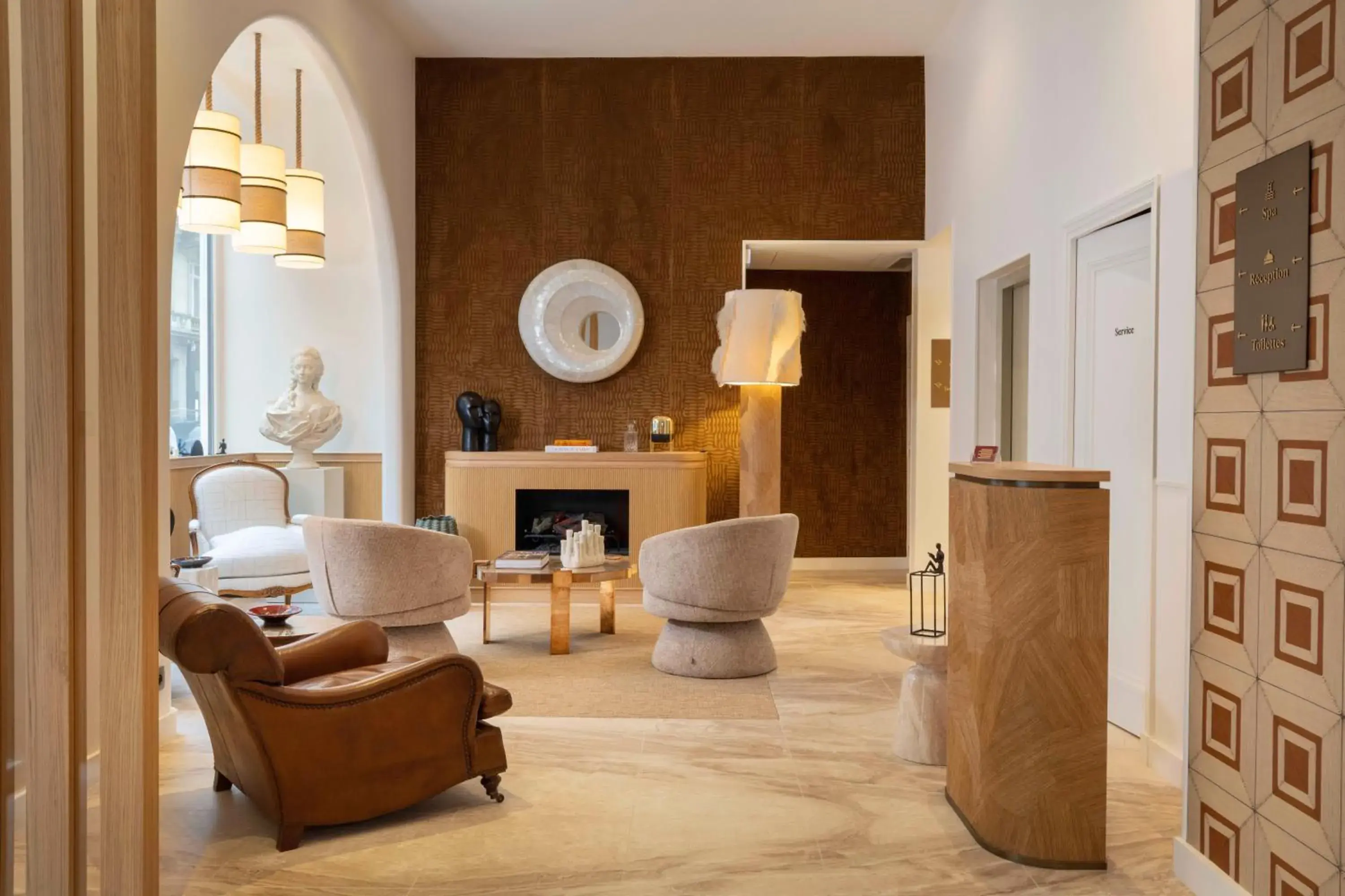 Living room in Madame Drouot & Spa - Opera Living room in Madame Drouot & Spa - Opera