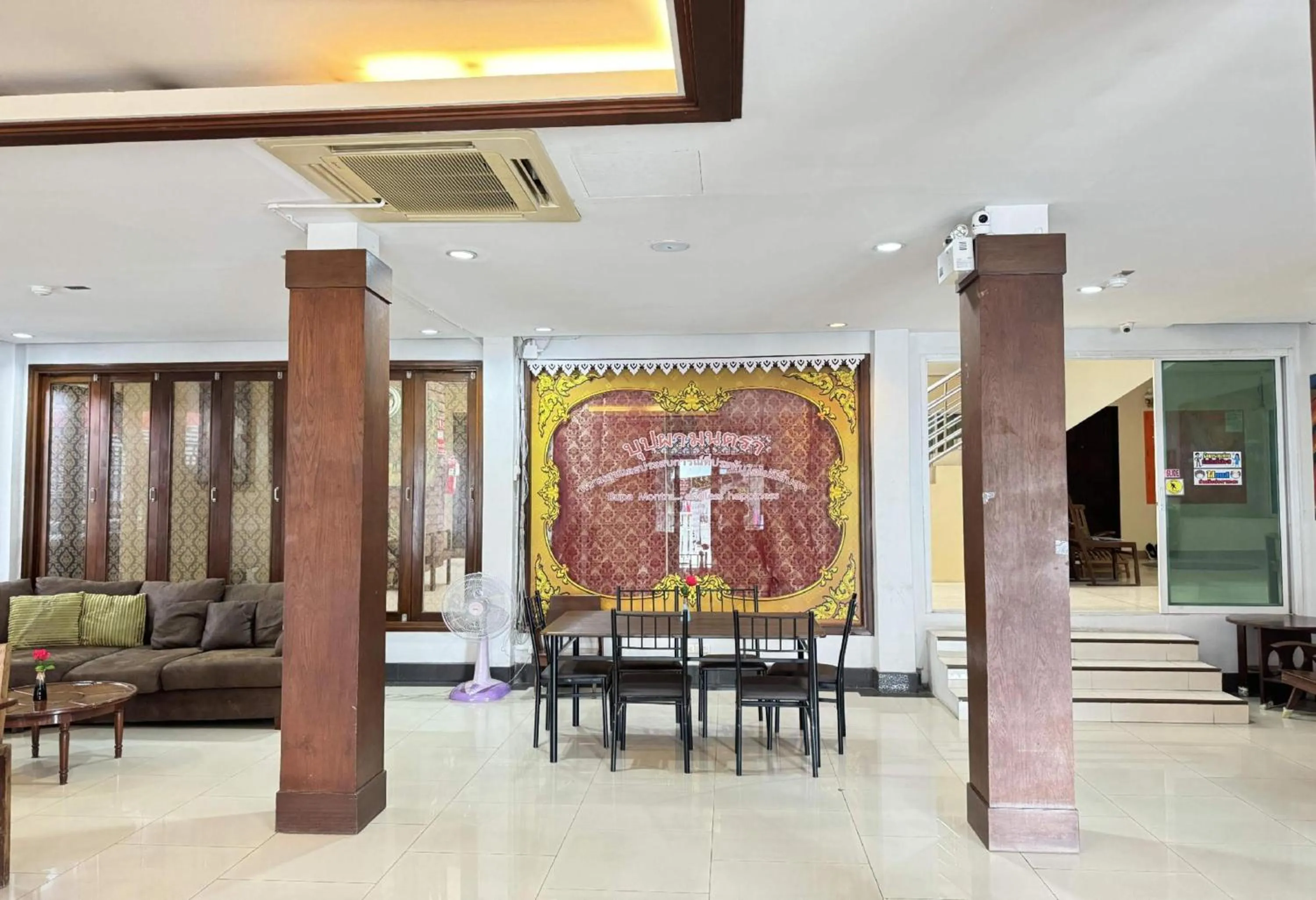 Lobby or reception in Collection O Bupamontra Chiangmai