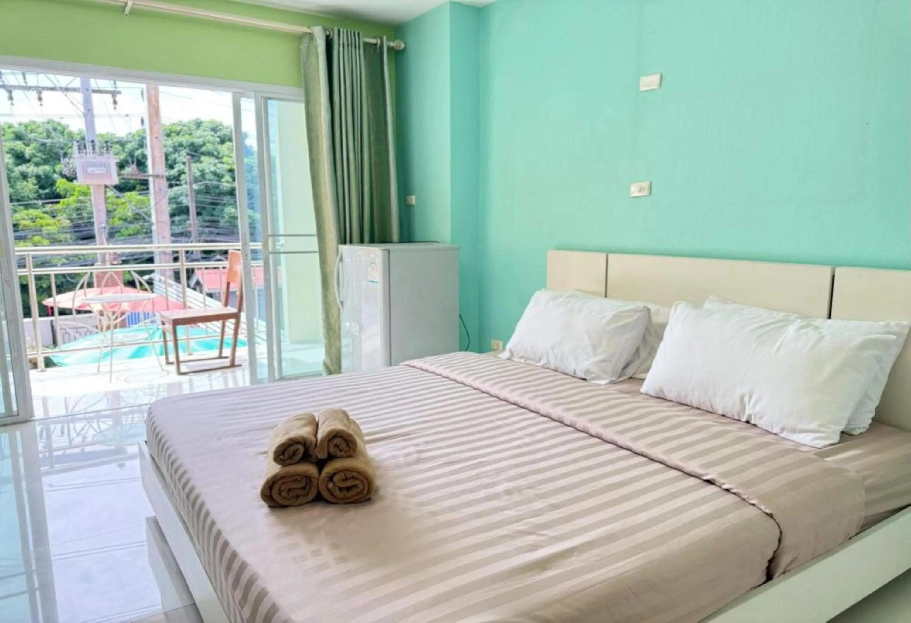 View (from property/room), Bed in Collection O Bupamontra Chiangmai