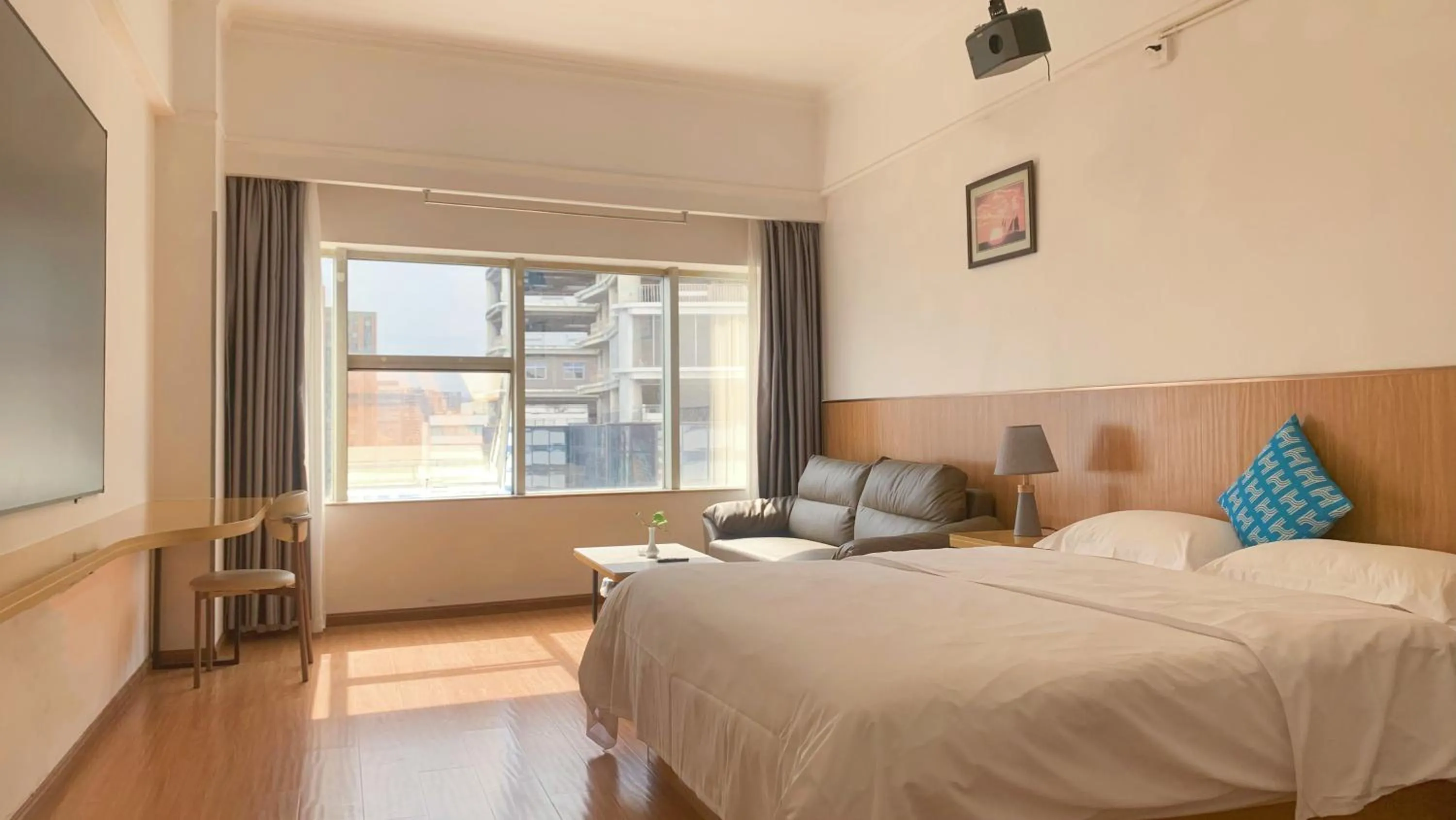 Bedroom, Bed in Ha Luo Hotel