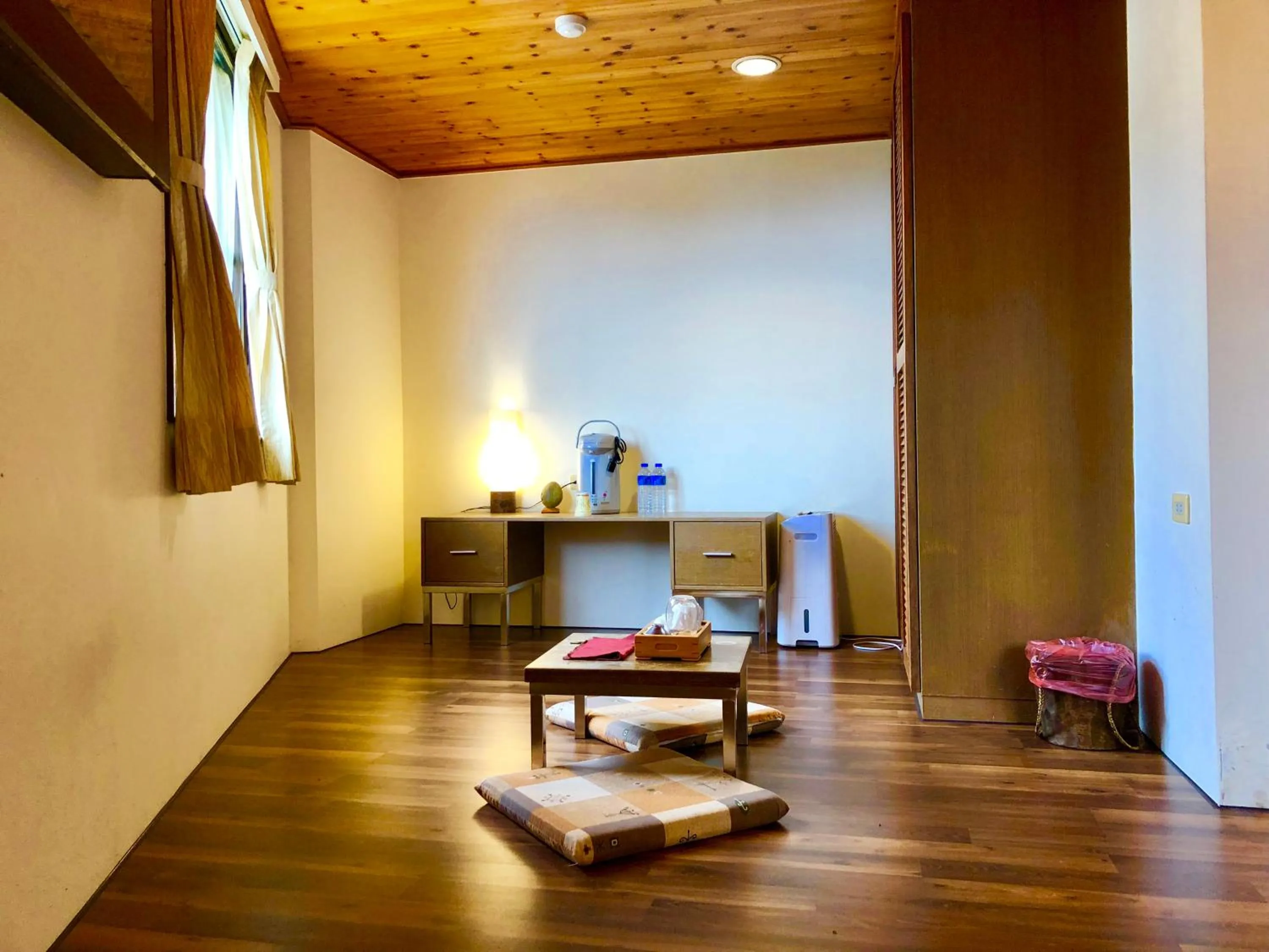 Photo of the whole room in Fenchihu Hotel