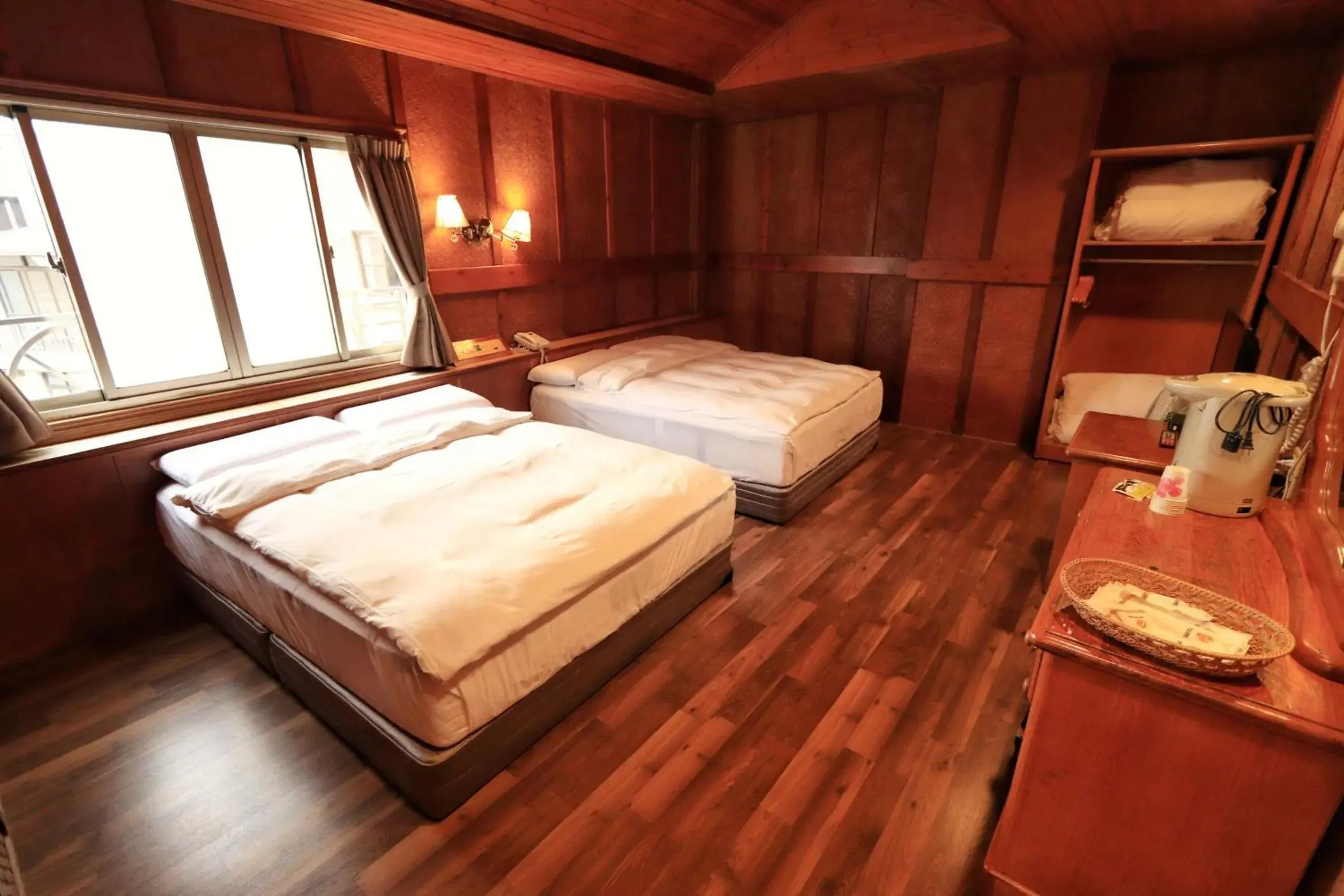 Photo of the whole room, Bed in Fenchihu Hotel Photo of the whole room, Bed in Fenchihu Hotel