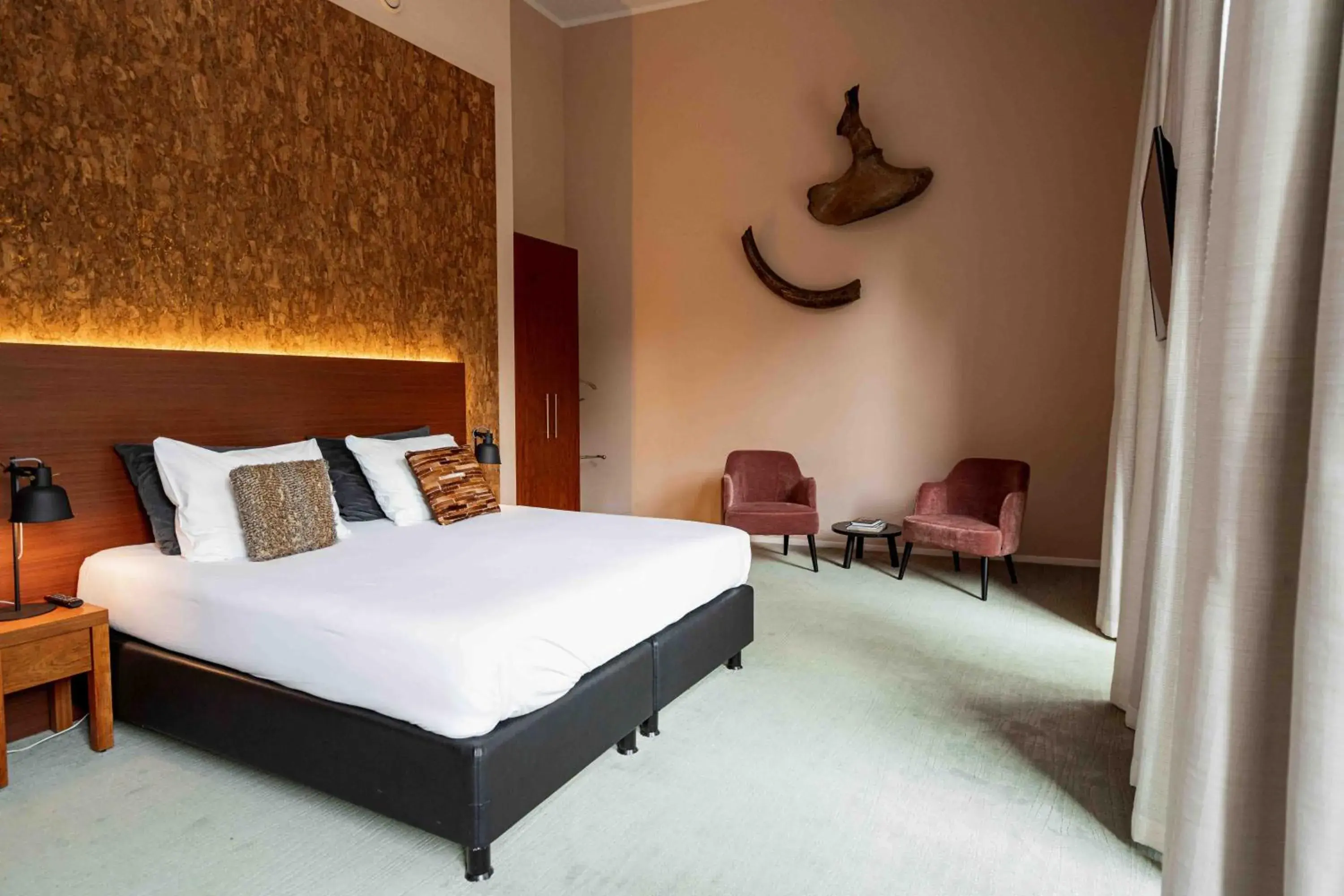 Double Room with Balcony - single occupancy in Leerhotel Het Klooster Double Room with Balcony - single occupancy in Leerhotel Het Klooster