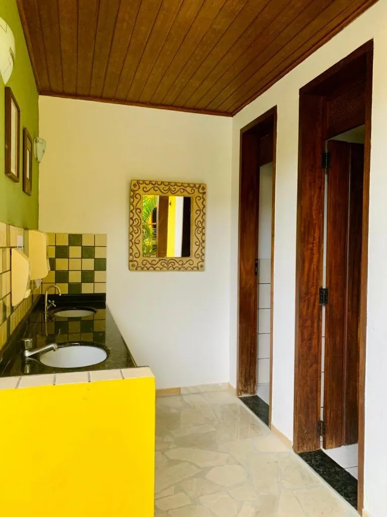 Public Bath in Brazish Pousada