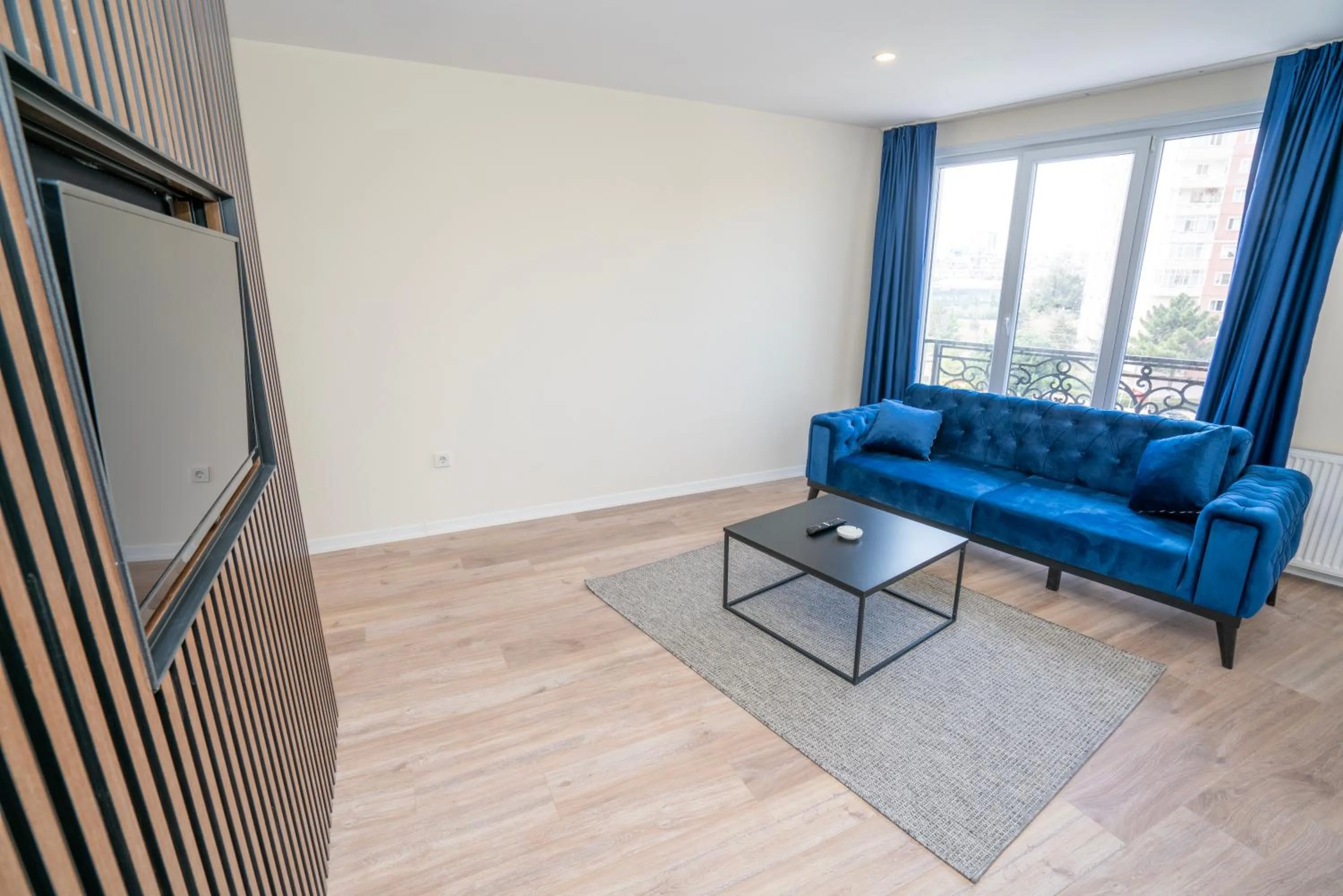 Living room in Guest Suites