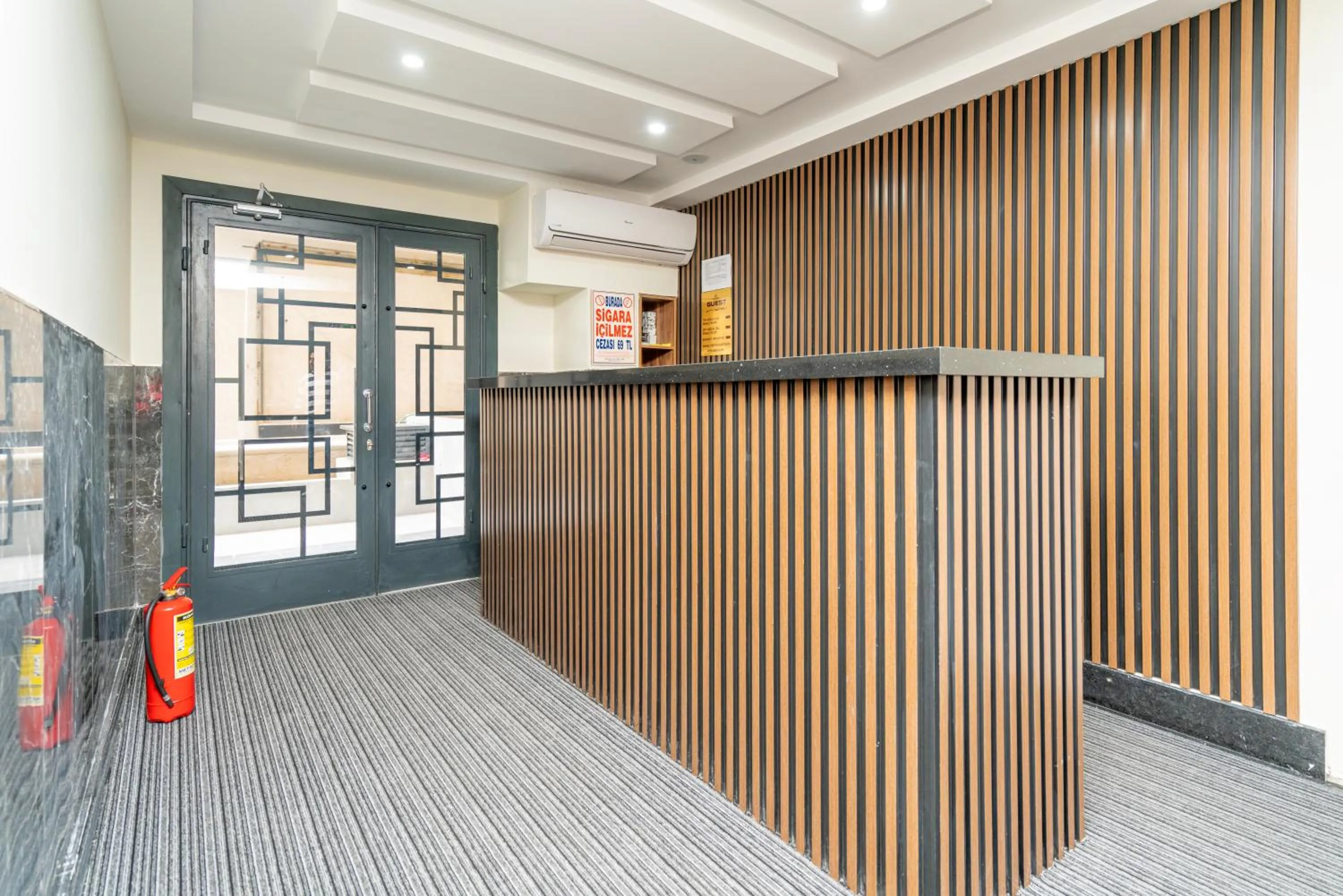 Lobby or reception in Guest Suites