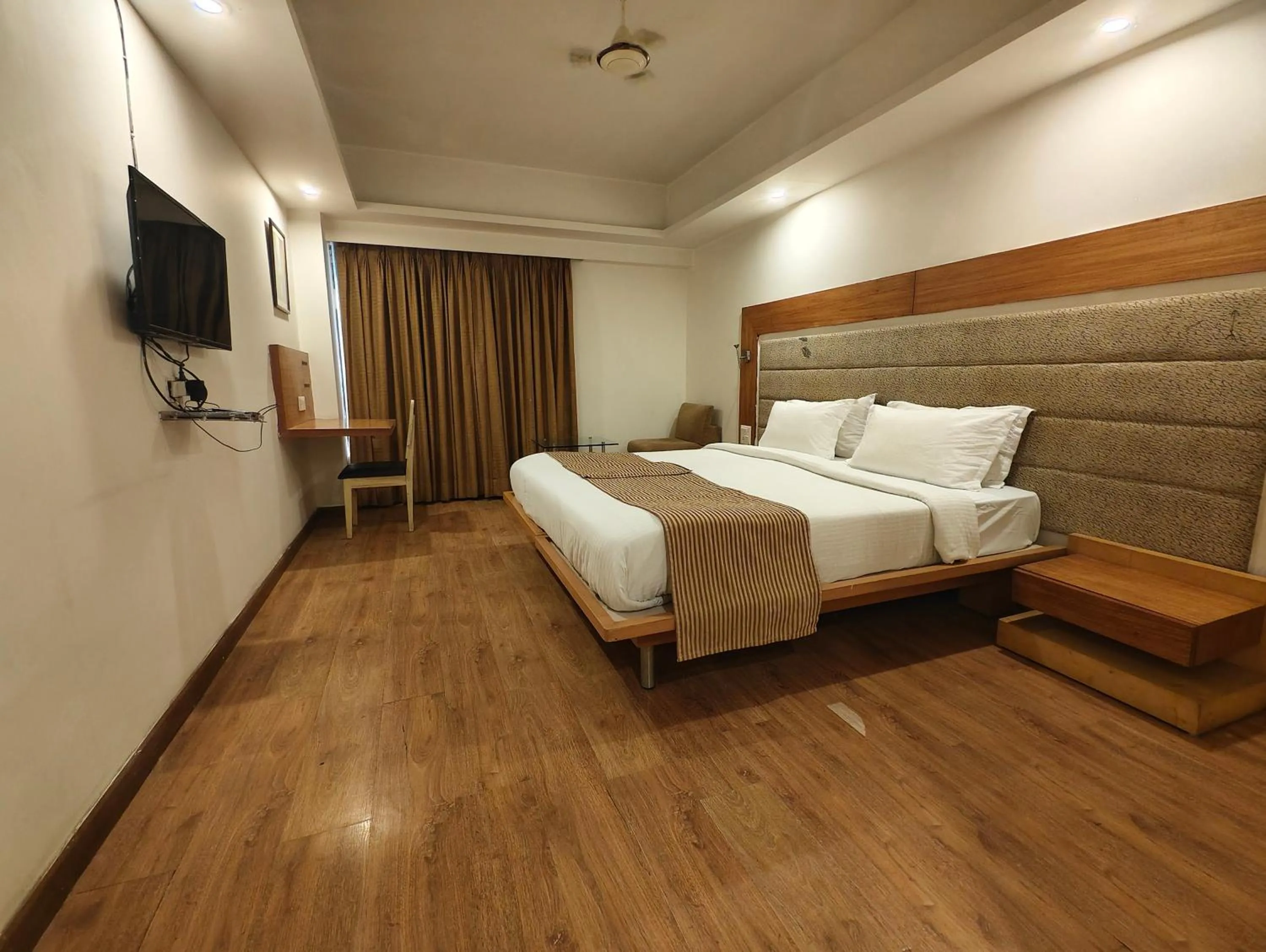 Photo of the whole room, Bed in The Sky Comfort, Ahmedabad