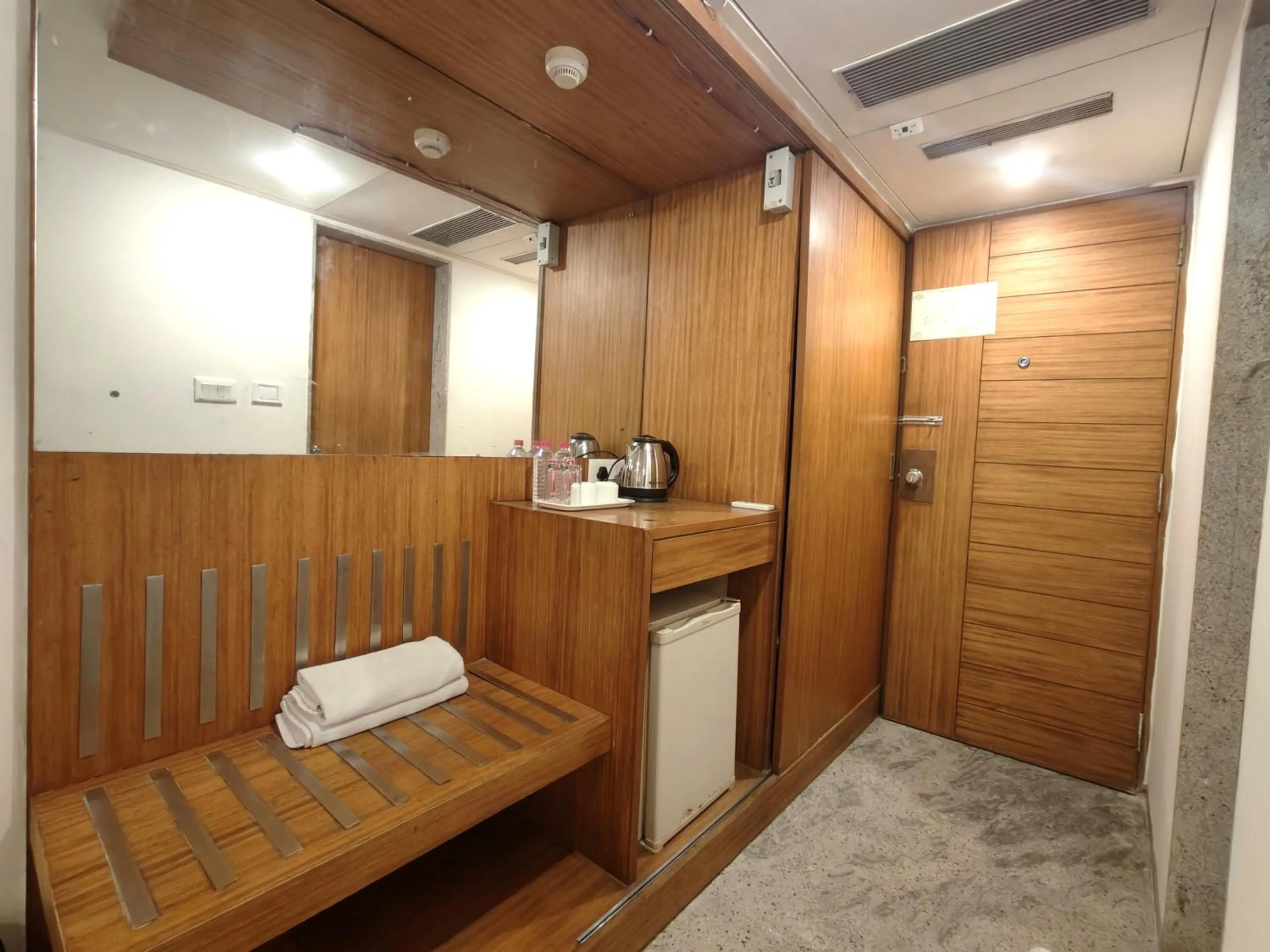 Coffee/tea facilities in The Sky Comfort, Ahmedabad