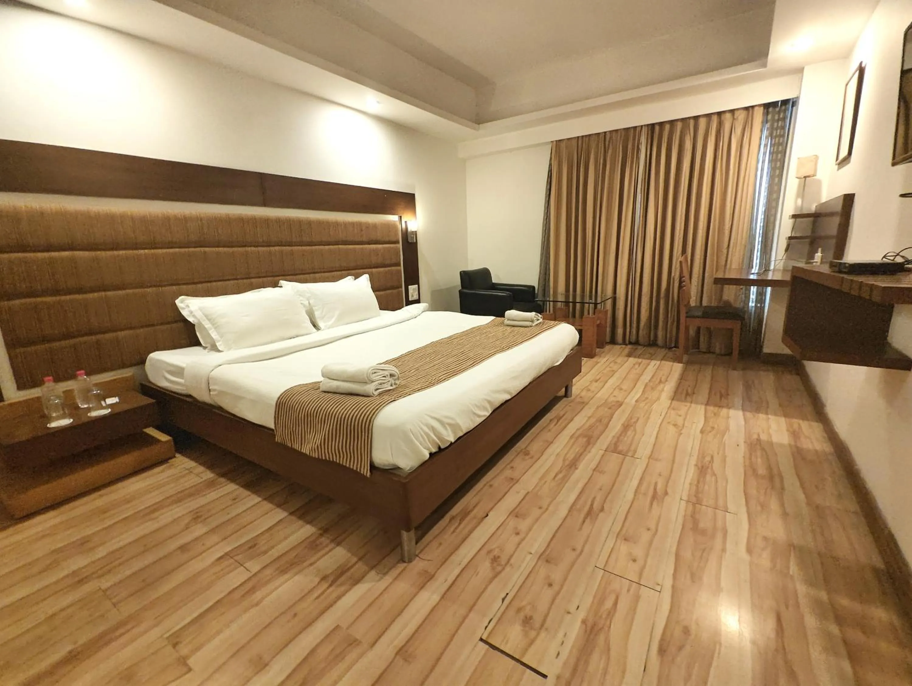 Photo of the whole room, Bed in The Sky Comfort, Ahmedabad