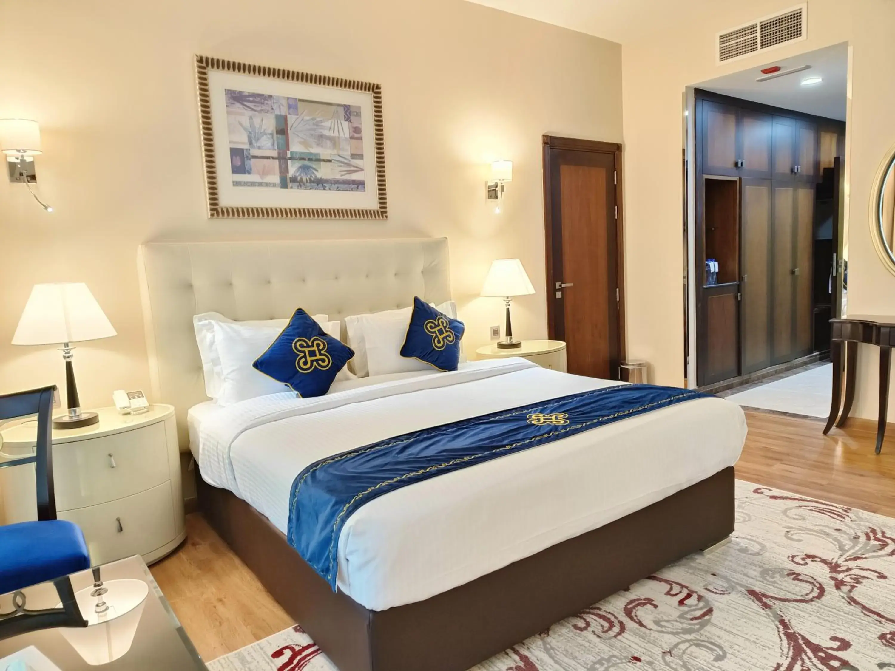 Bed in Seven Seas Hotel Bed in Seven Seas Hotel