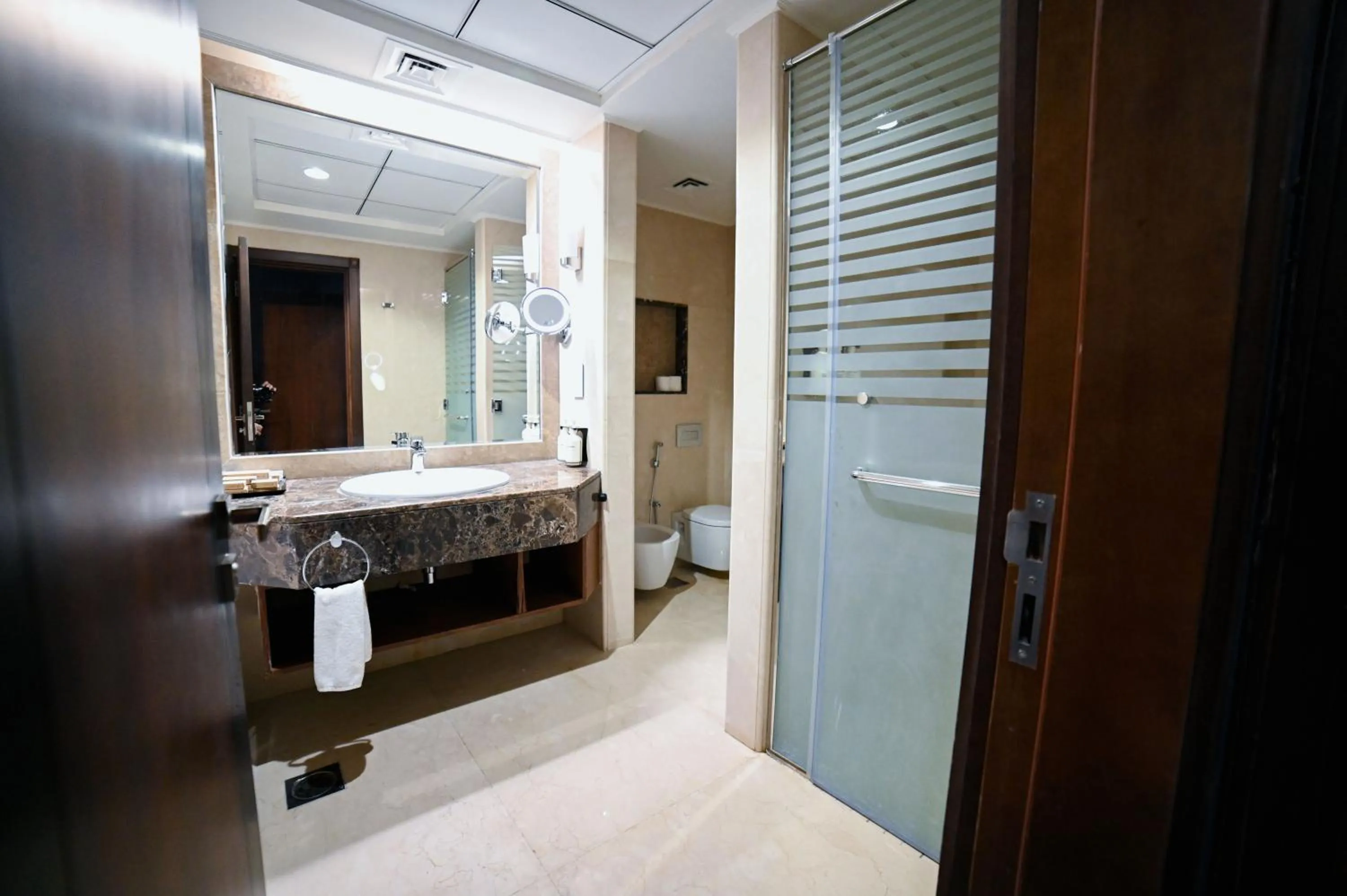 Shower in Seven Seas Hotel