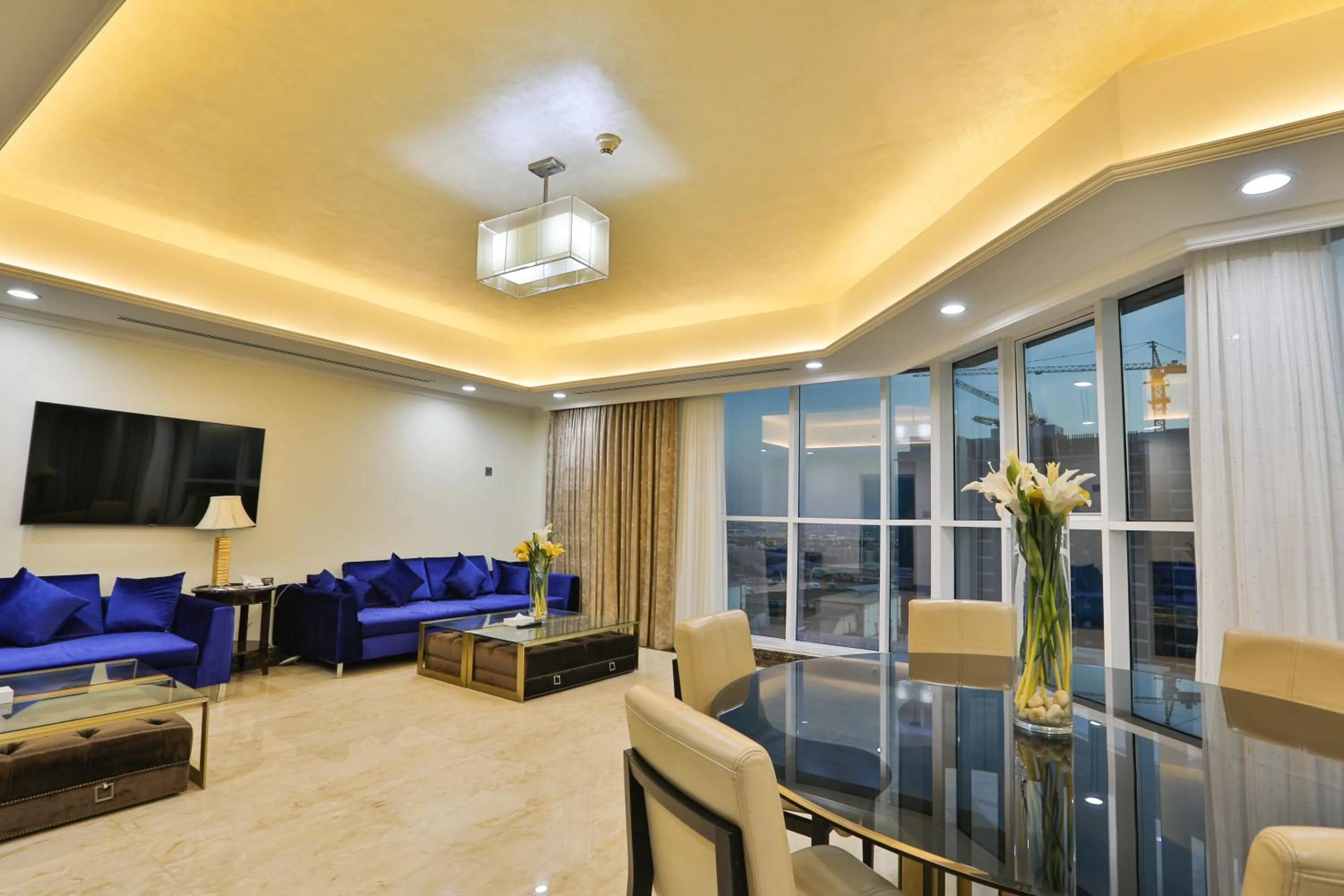 Living room in Seven Seas Hotel