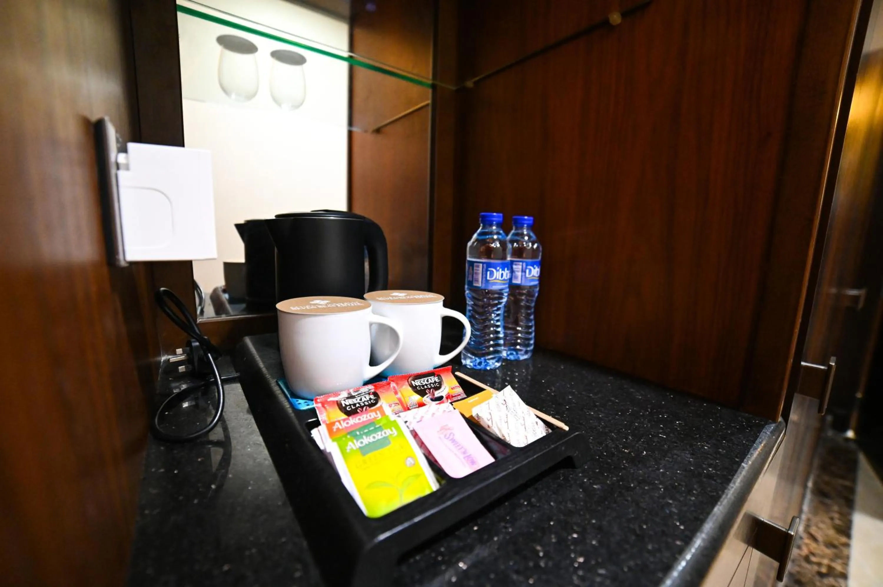Coffee/tea facilities in Seven Seas Hotel