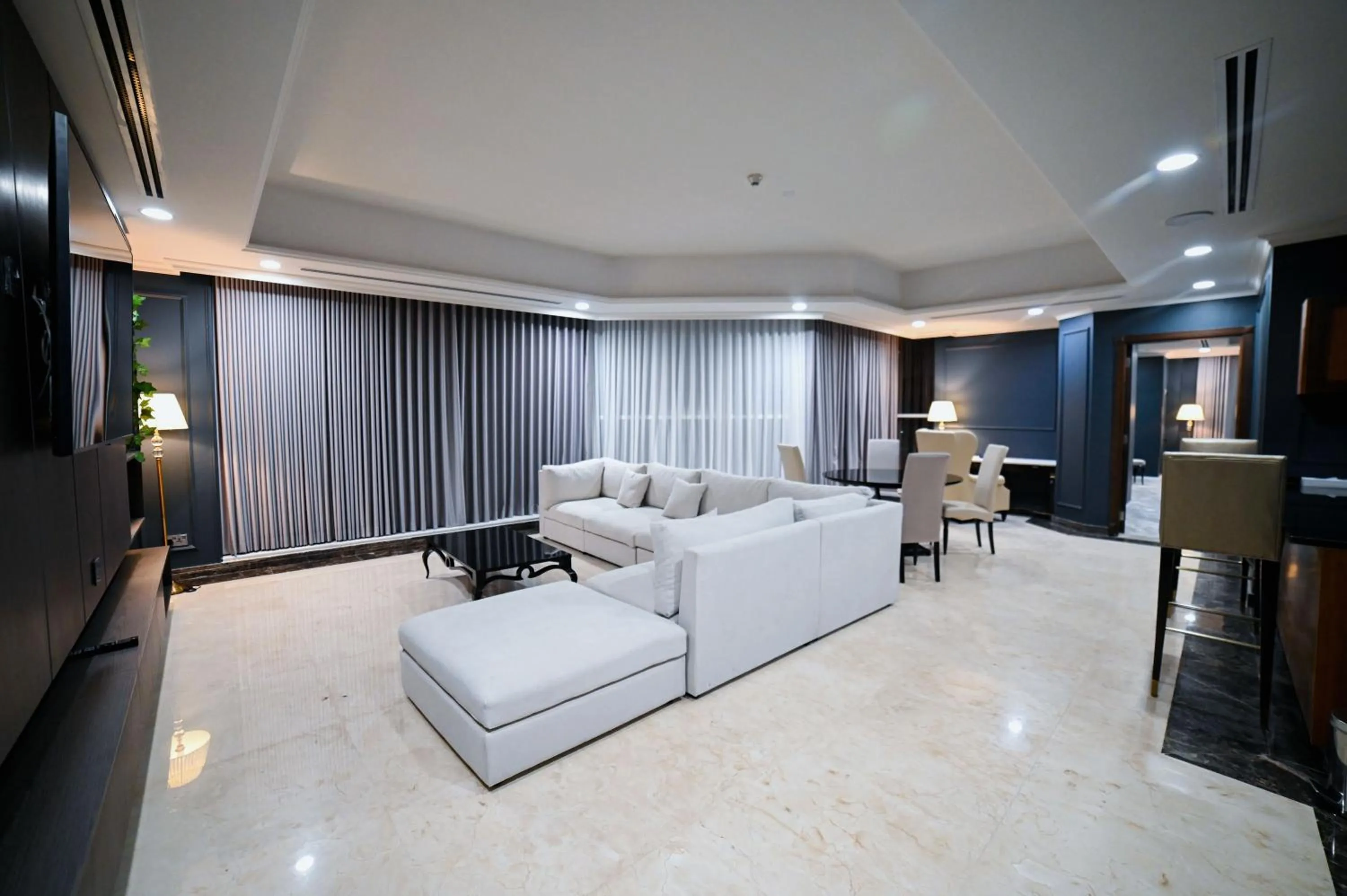 Living room in Seven Seas Hotel