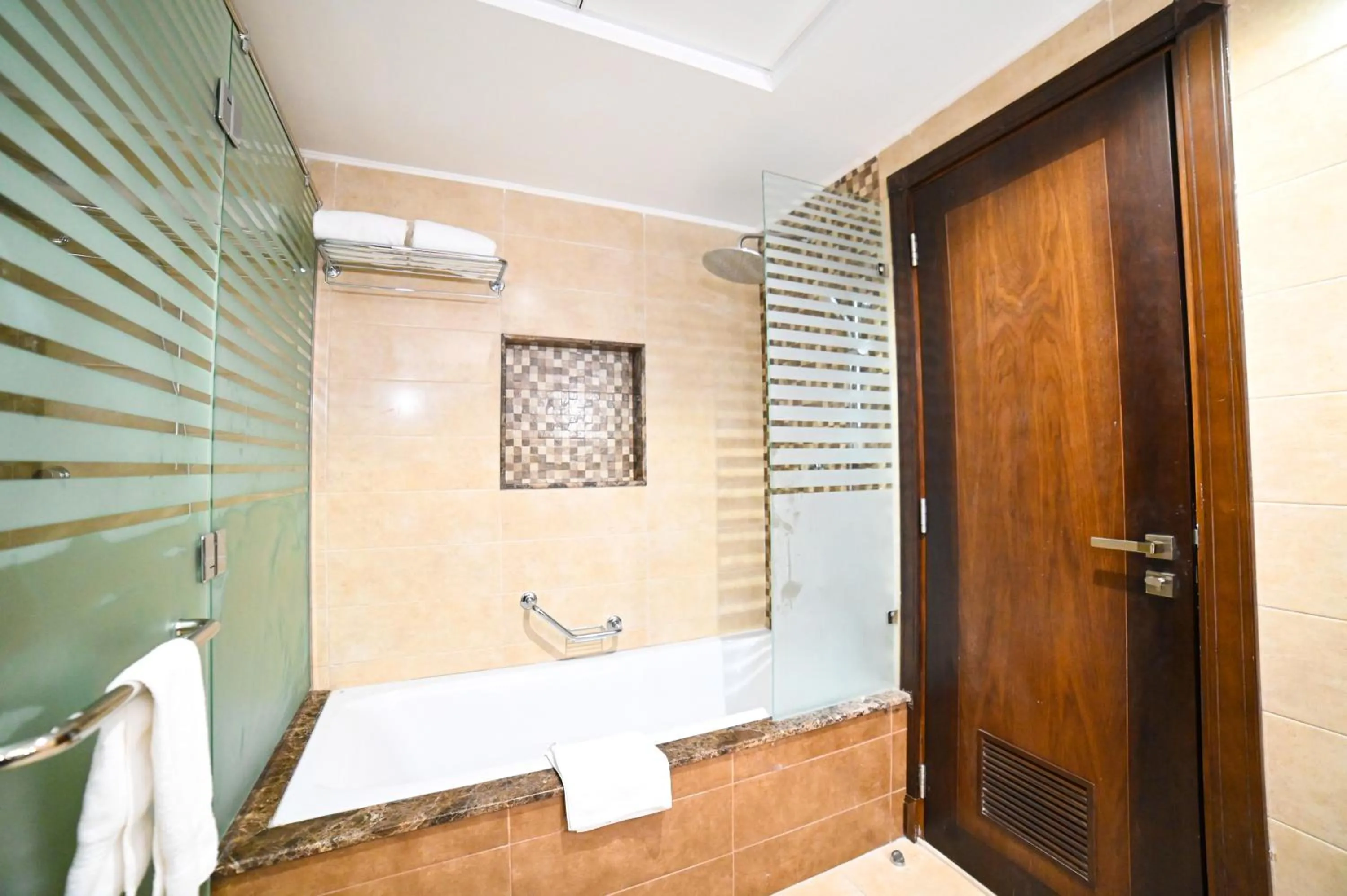 Bathroom in Seven Seas Hotel