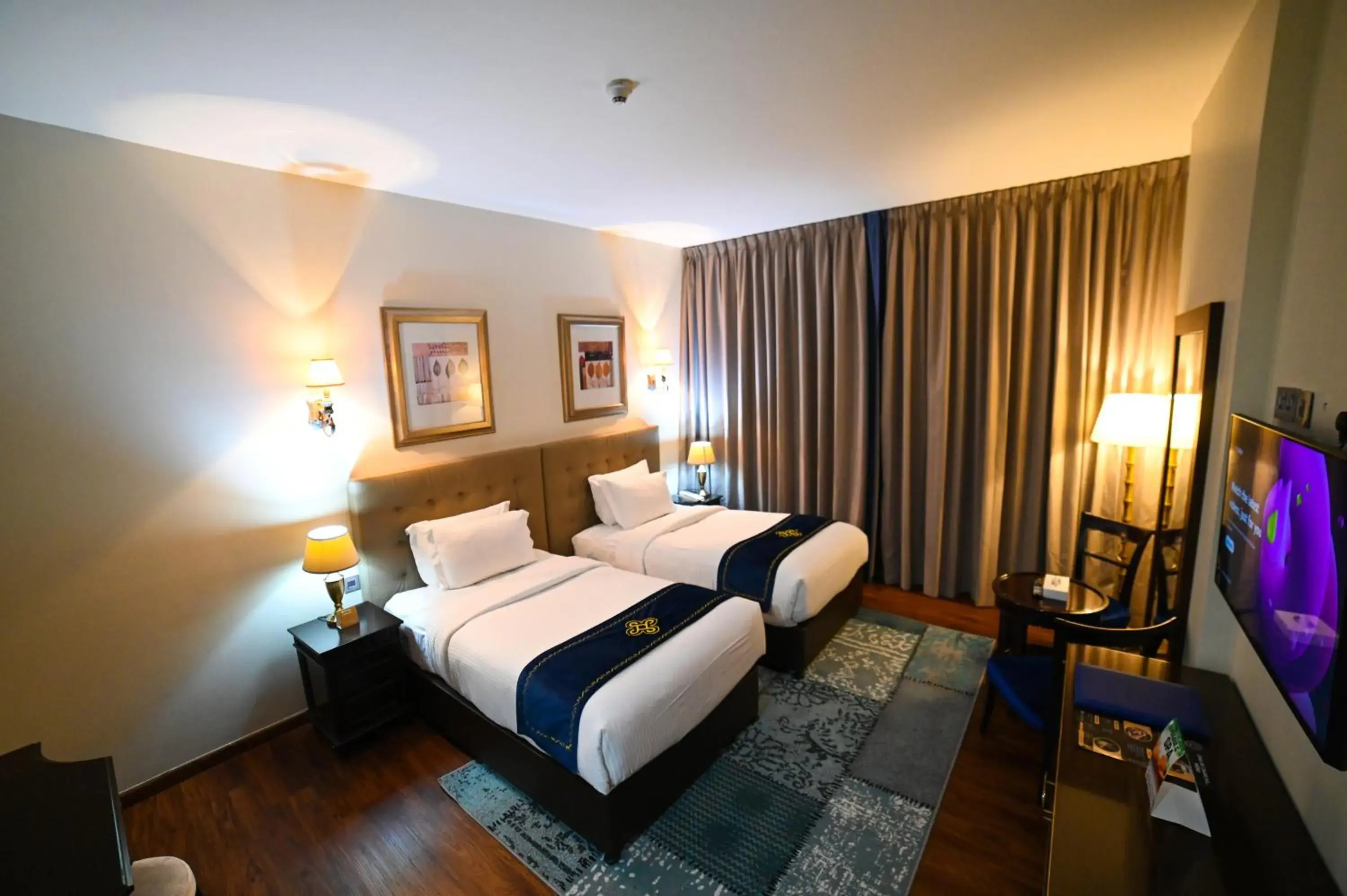 Bed in Seven Seas Hotel Bed in Seven Seas Hotel