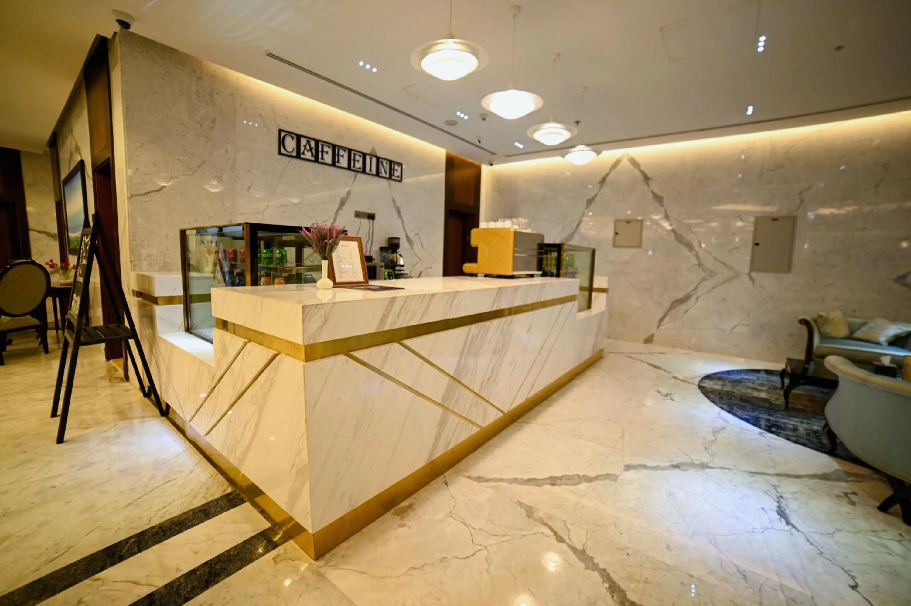 Coffee/tea facilities in Seven Seas Hotel