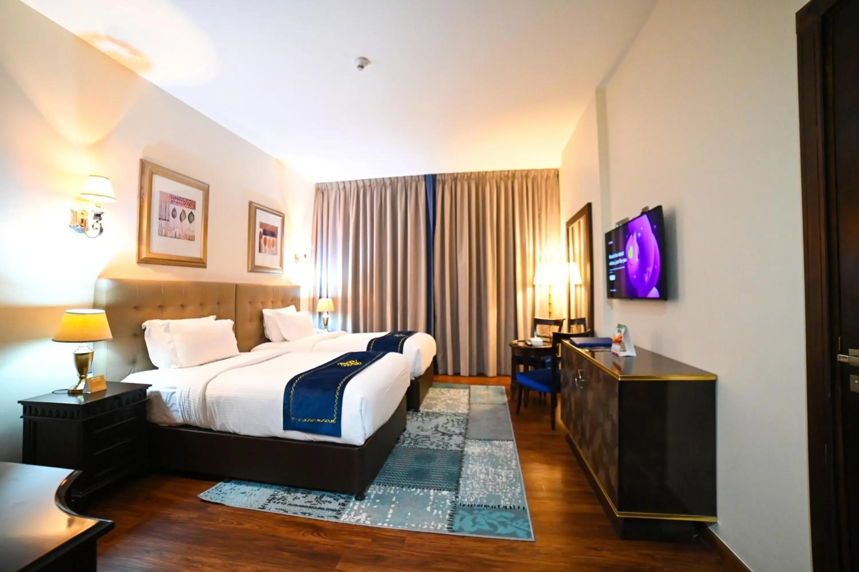 Bed in Seven Seas Hotel Bed in Seven Seas Hotel