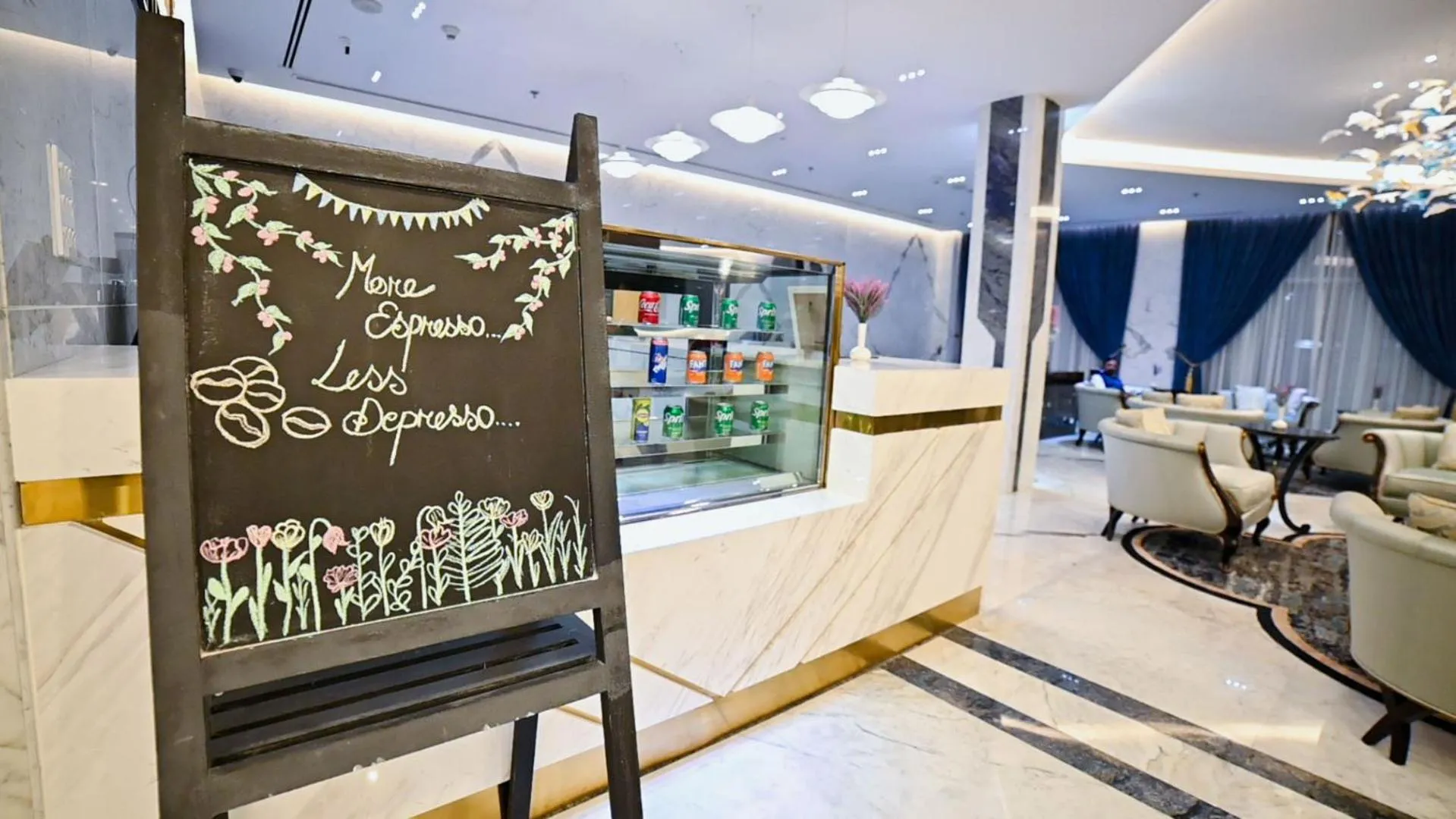 Coffee/tea facilities in Seven Seas Hotel