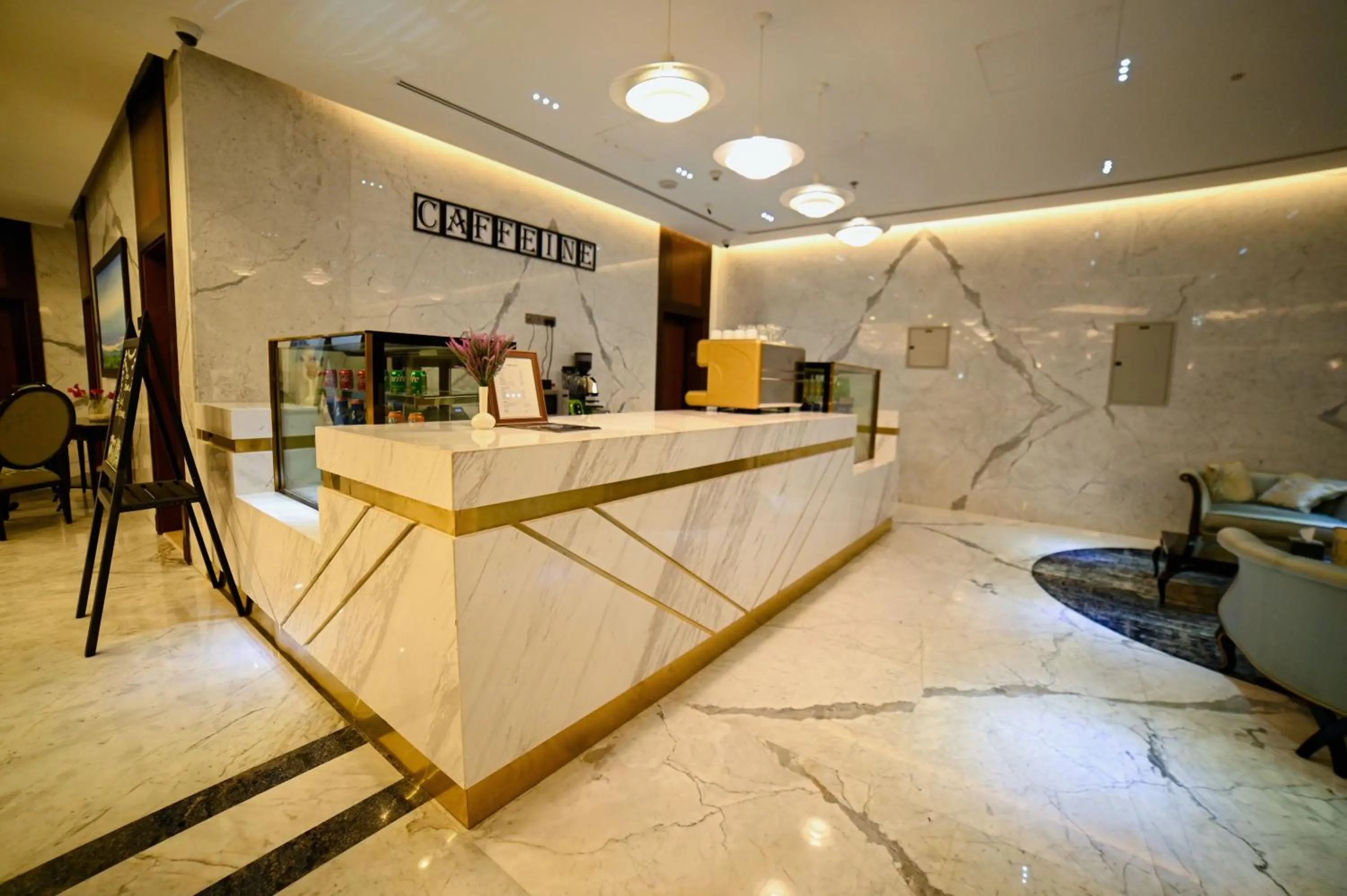 Coffee/tea facilities in Seven Seas Hotel