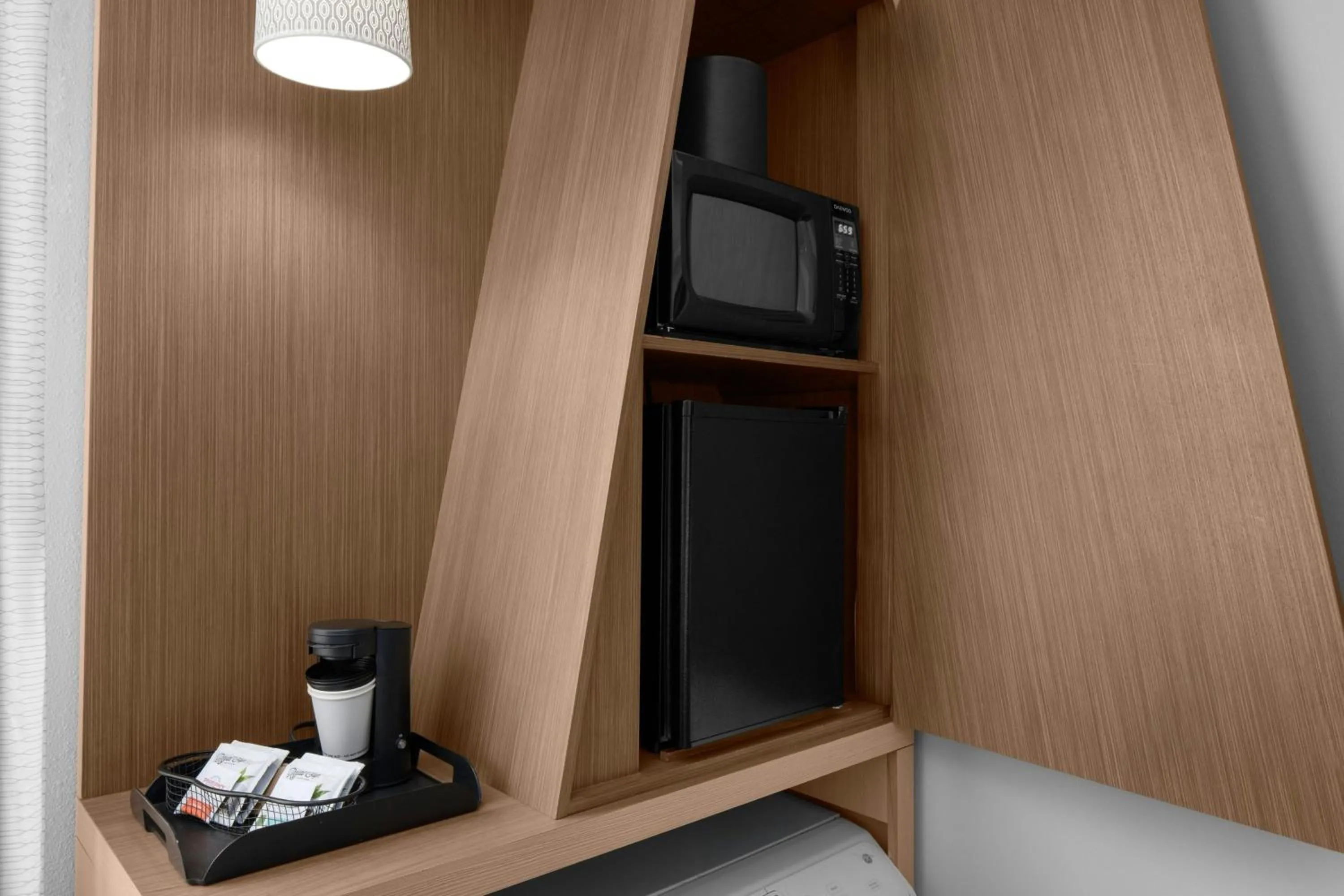 Photo of the whole room in Courtyard by Marriott Houston Katy Mills