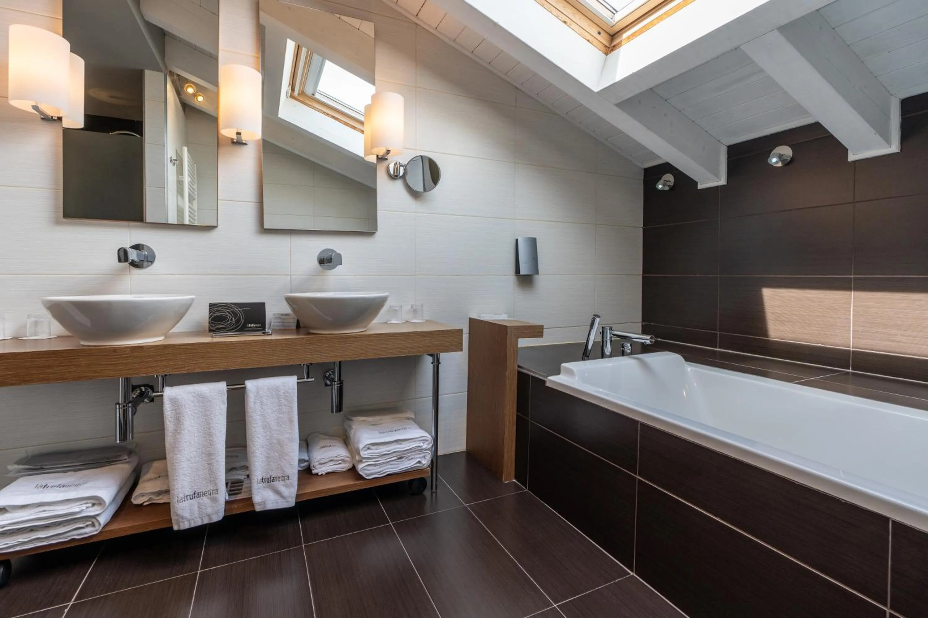 Bathroom in Hotel La Trufa Negra