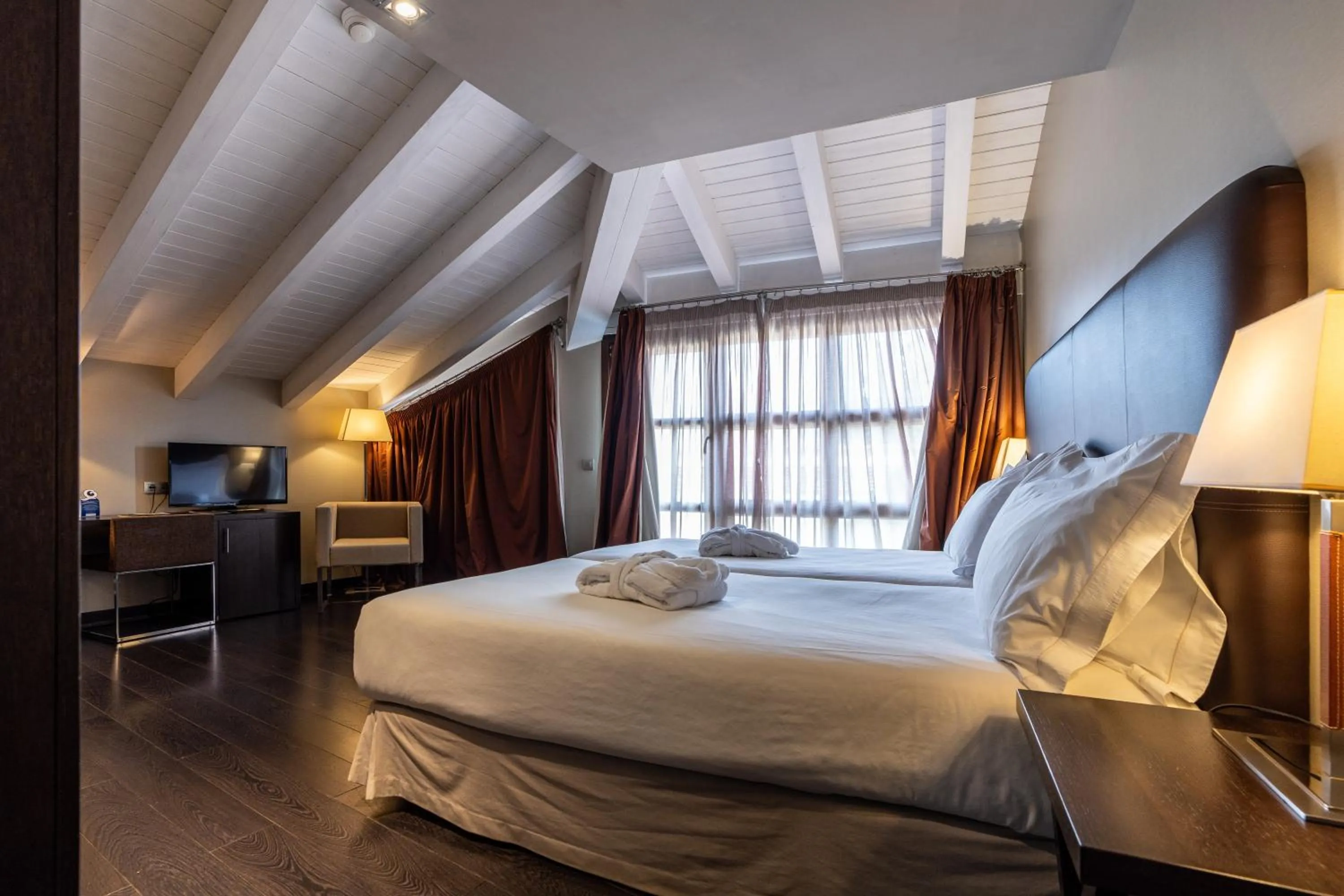 Bed in Hotel La Trufa Negra