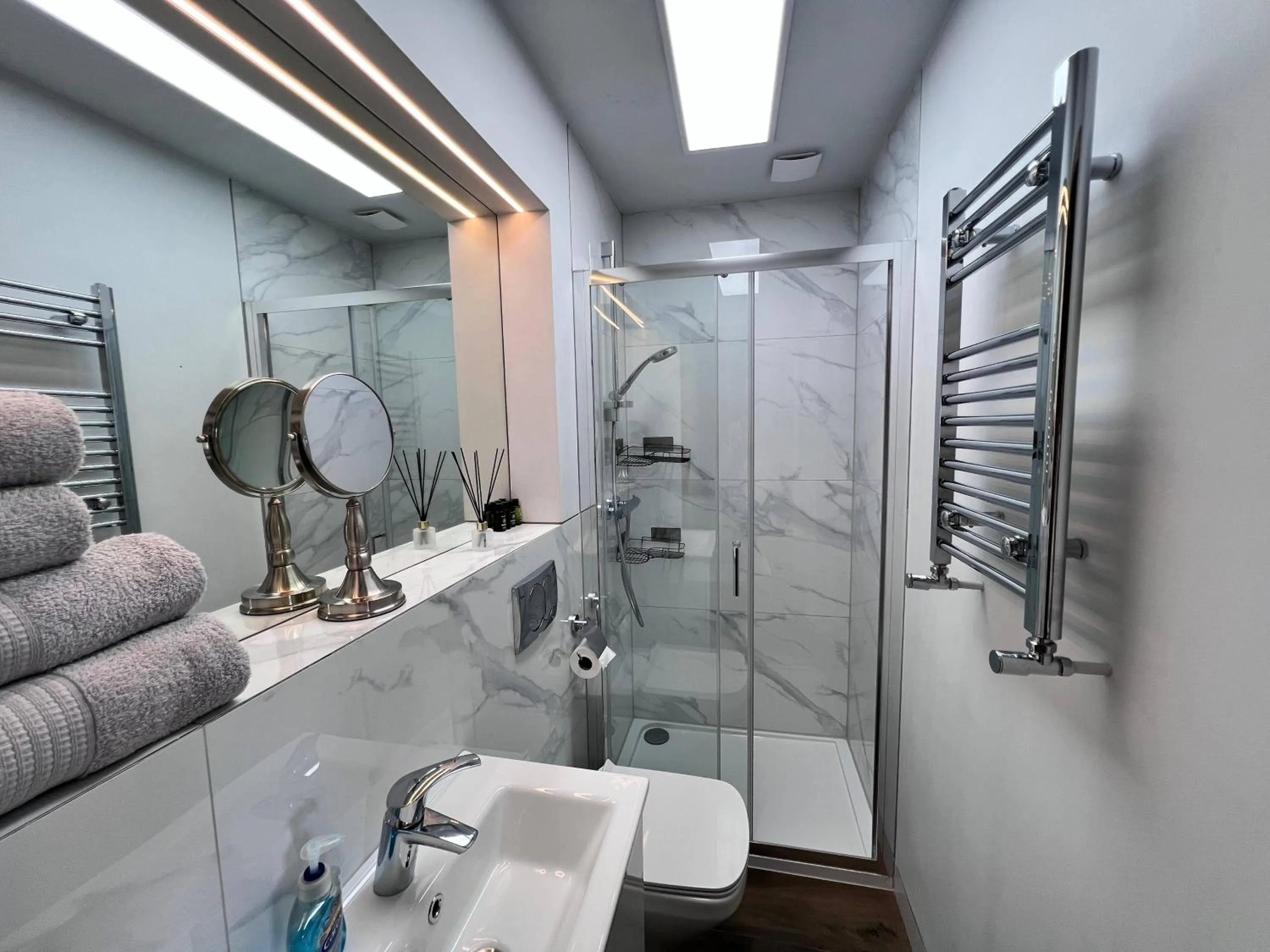 Cozy London Apartment with Great Location