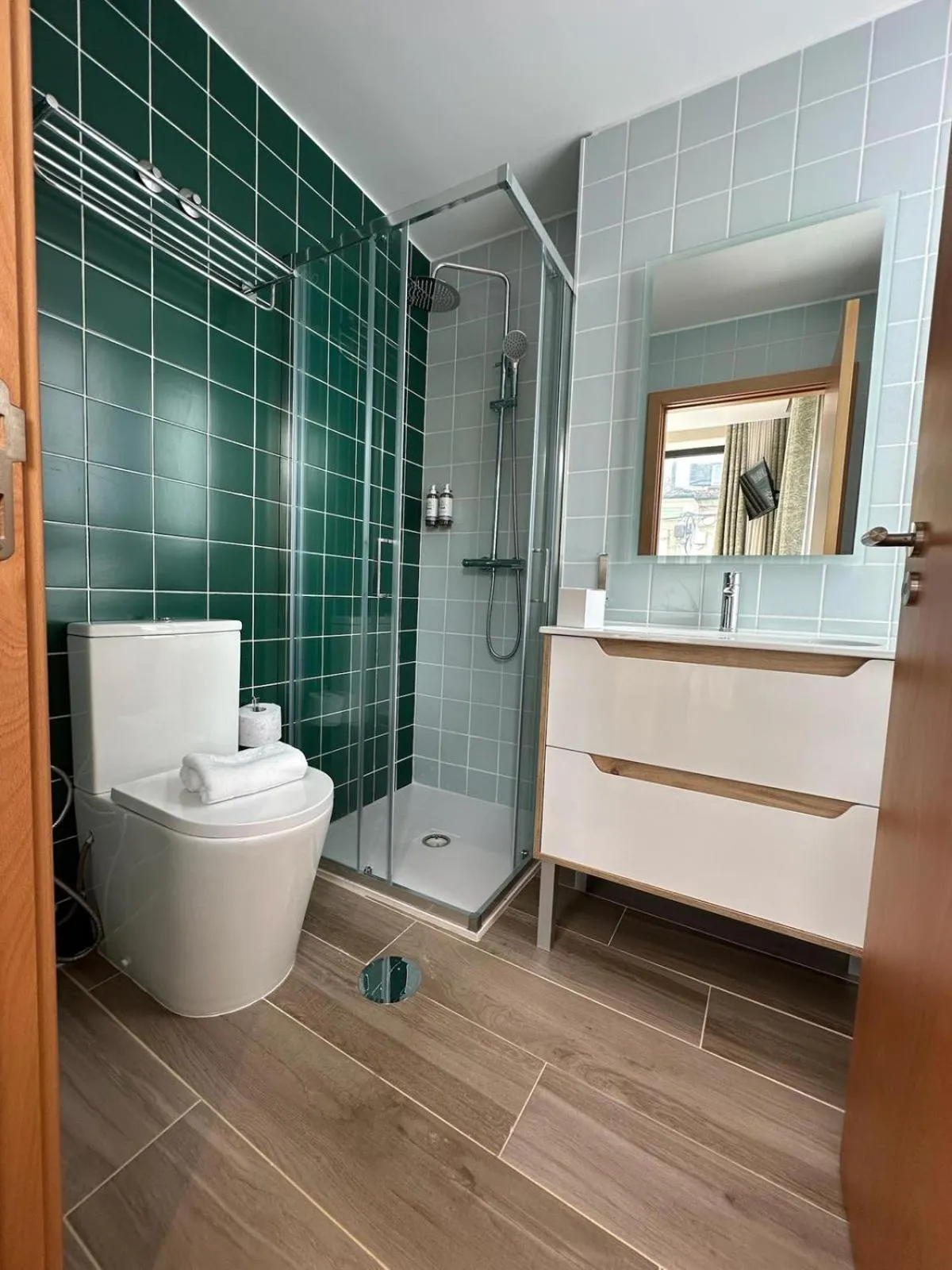 Single Room in Oporto Station Hostel & Rooms