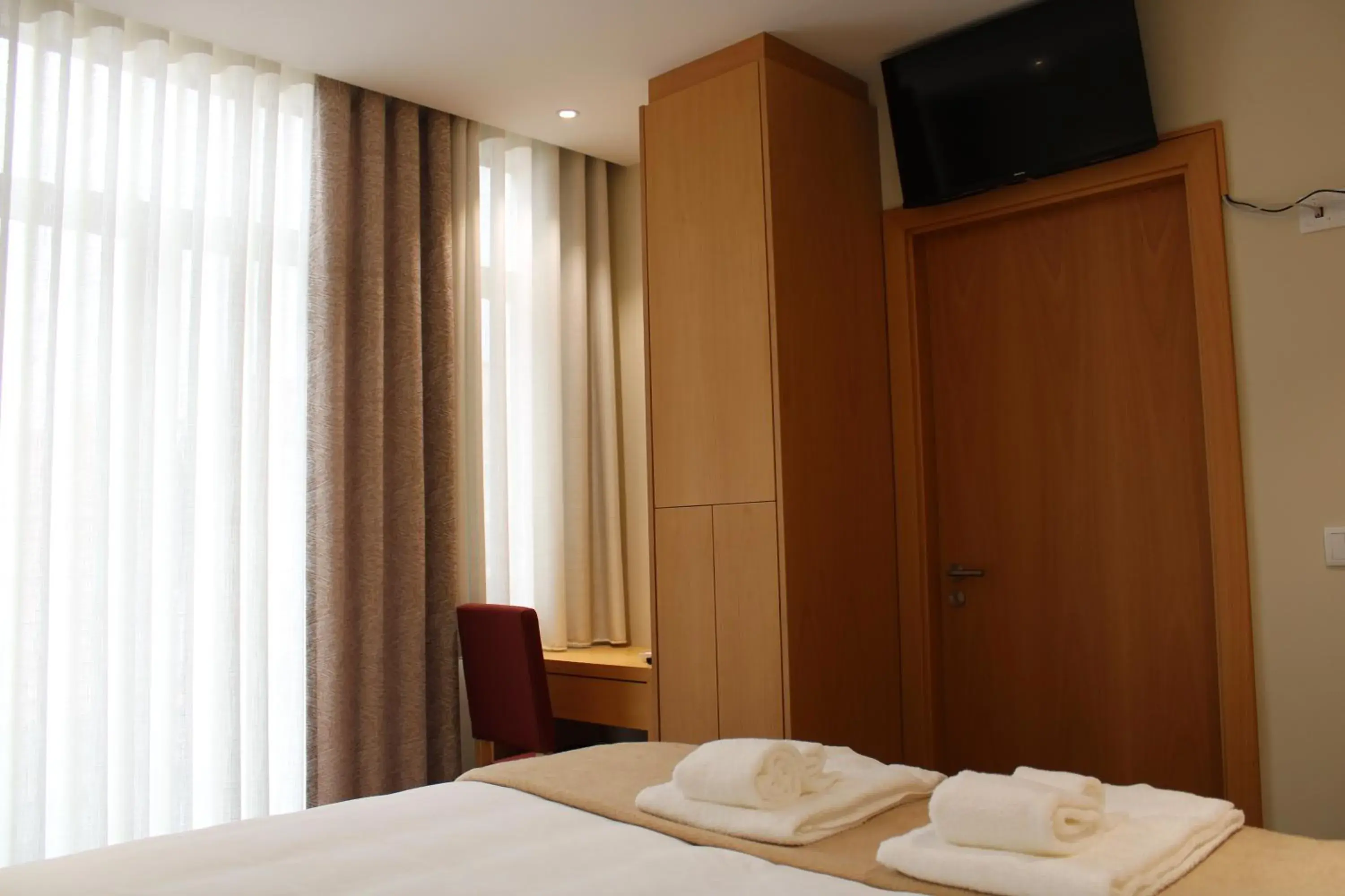 Bedroom, Bed in Oporto Station Hostel & Rooms Bedroom, Bed in Oporto Station Hostel & Rooms