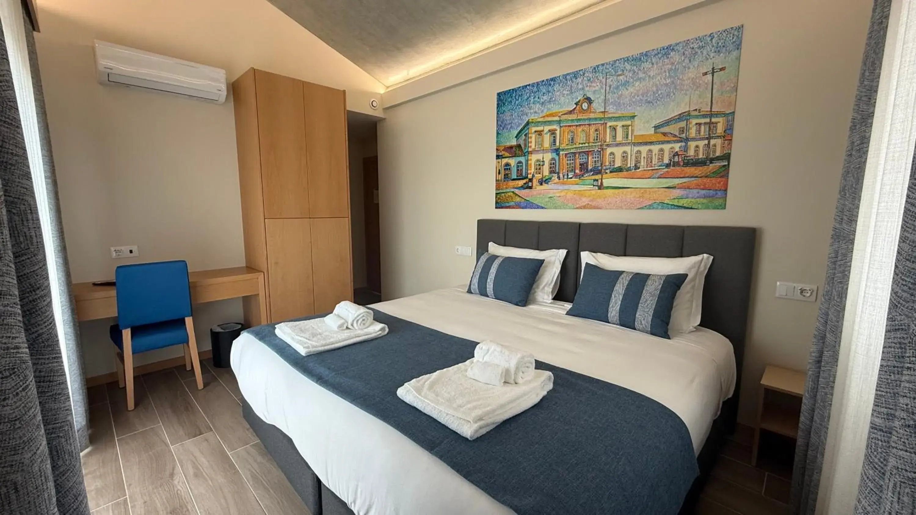 Bedroom, Bed in Oporto Station Hostel & Rooms Bedroom, Bed in Oporto Station Hostel & Rooms