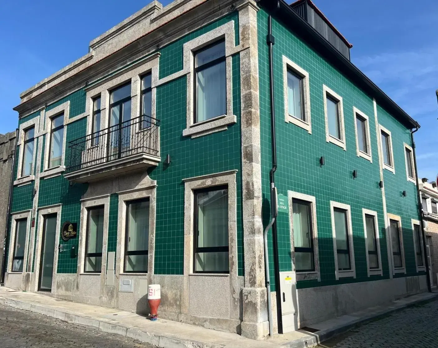 Property building in Oporto Station Hostel & Rooms Property building in Oporto Station Hostel & Rooms