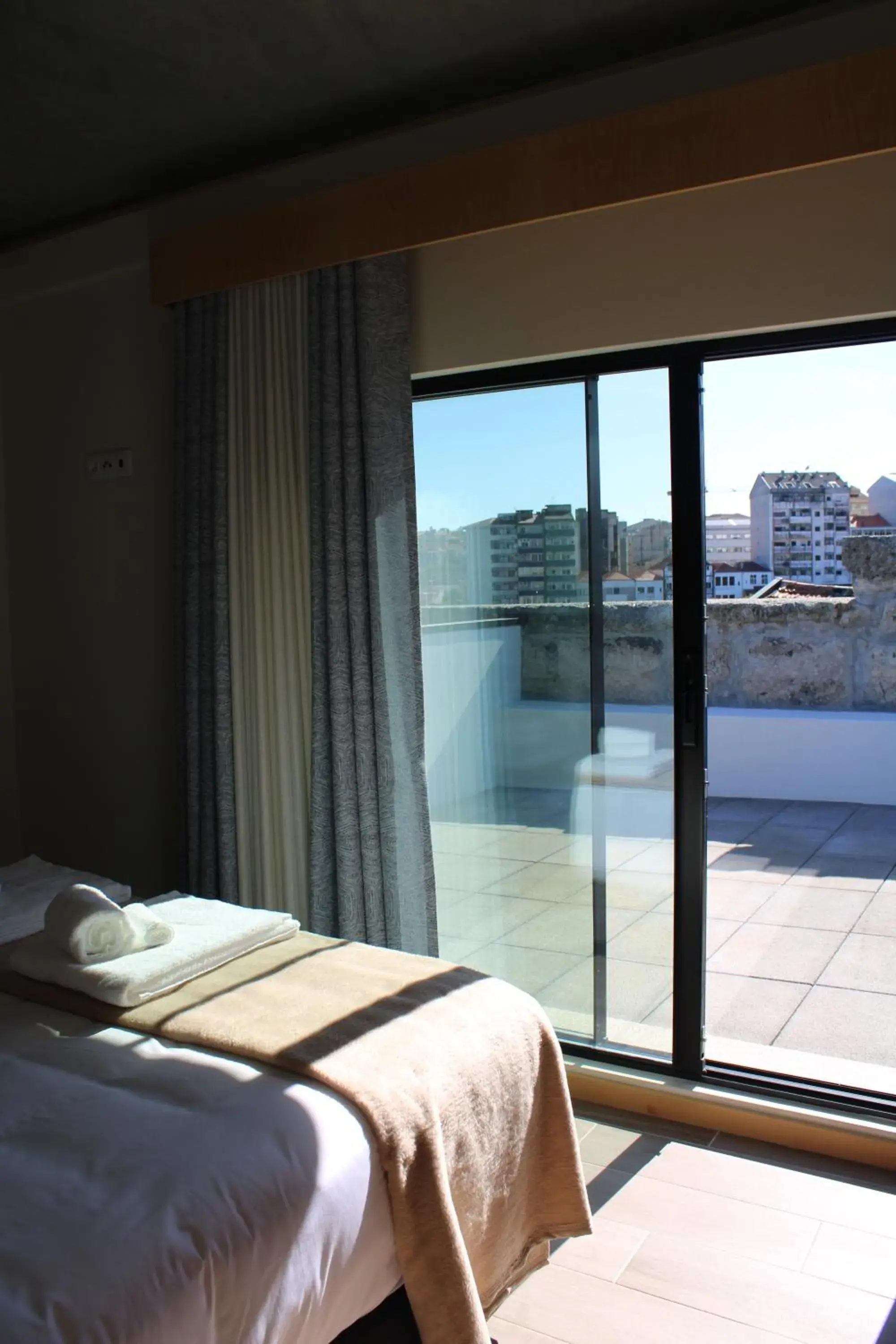 Balcony/Terrace, Bed in Oporto Station Hostel & Rooms Balcony/Terrace, Bed in Oporto Station Hostel & Rooms