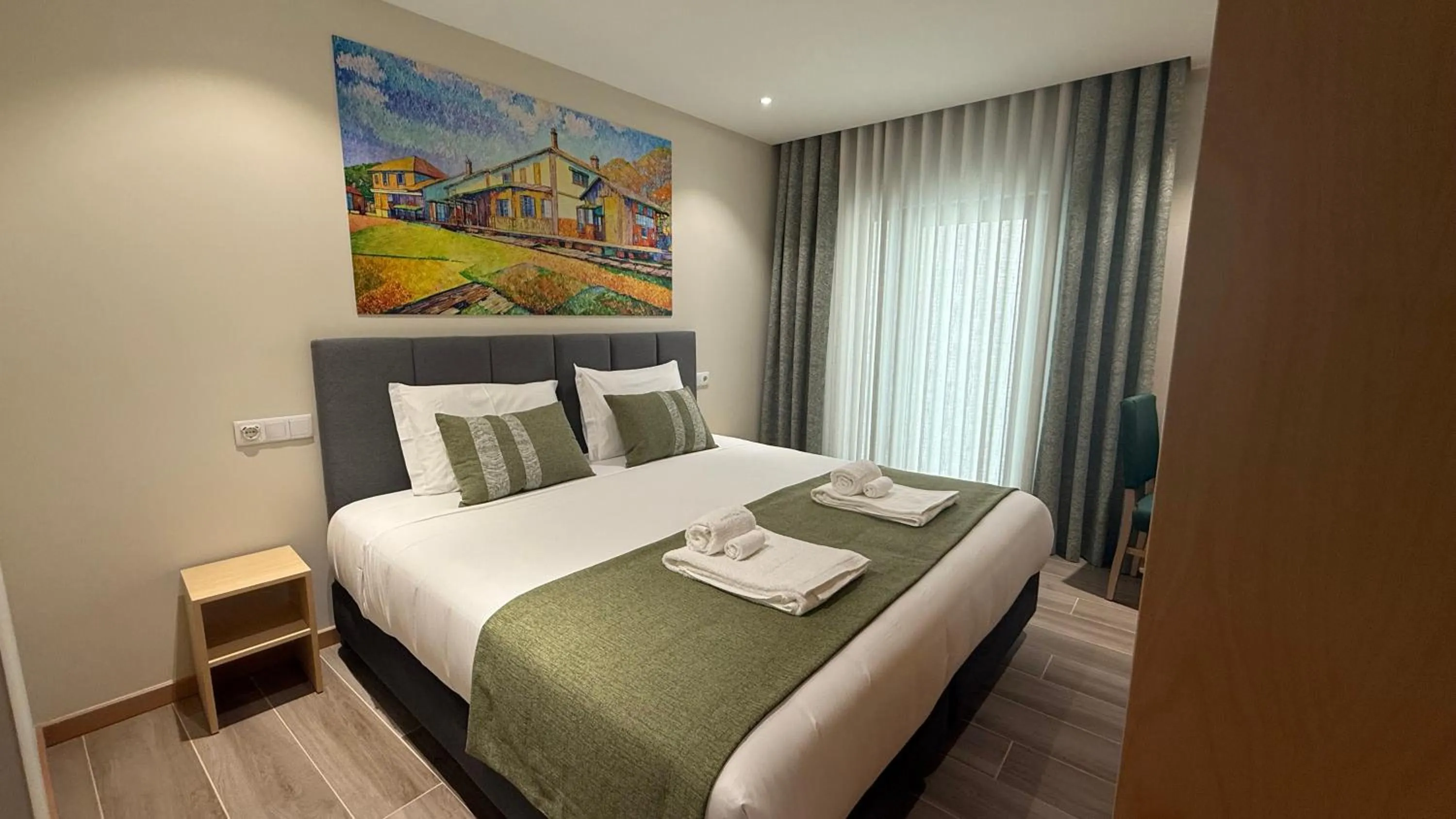TV and multimedia, Bed in Oporto Station Hostel & Rooms