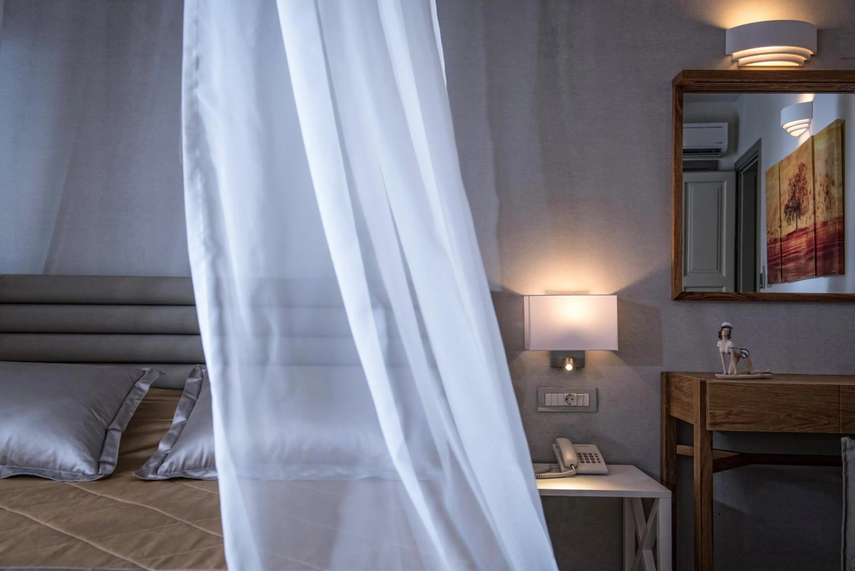 Decorative detail, Bed in Omiros Boutique Hotel (Adults Only)