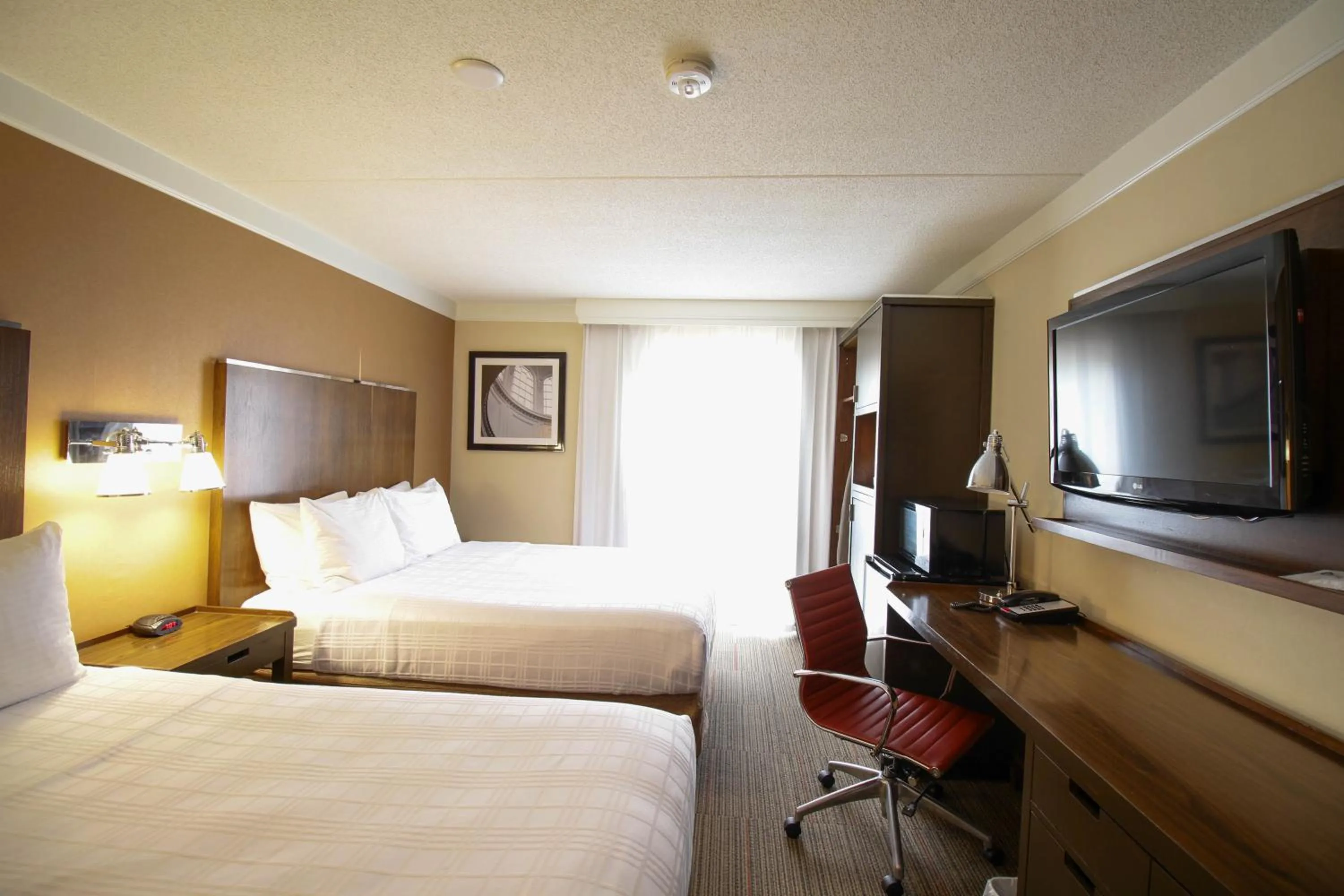 Waterloo Suites Hotel