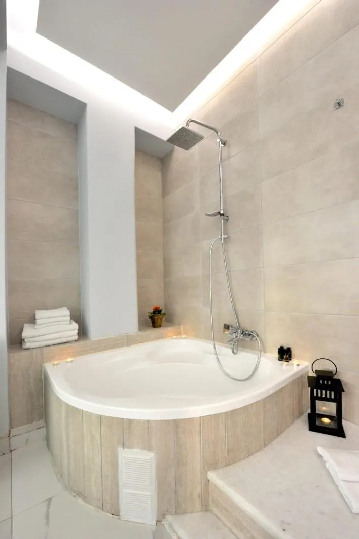 Hot Tub in My Athens House