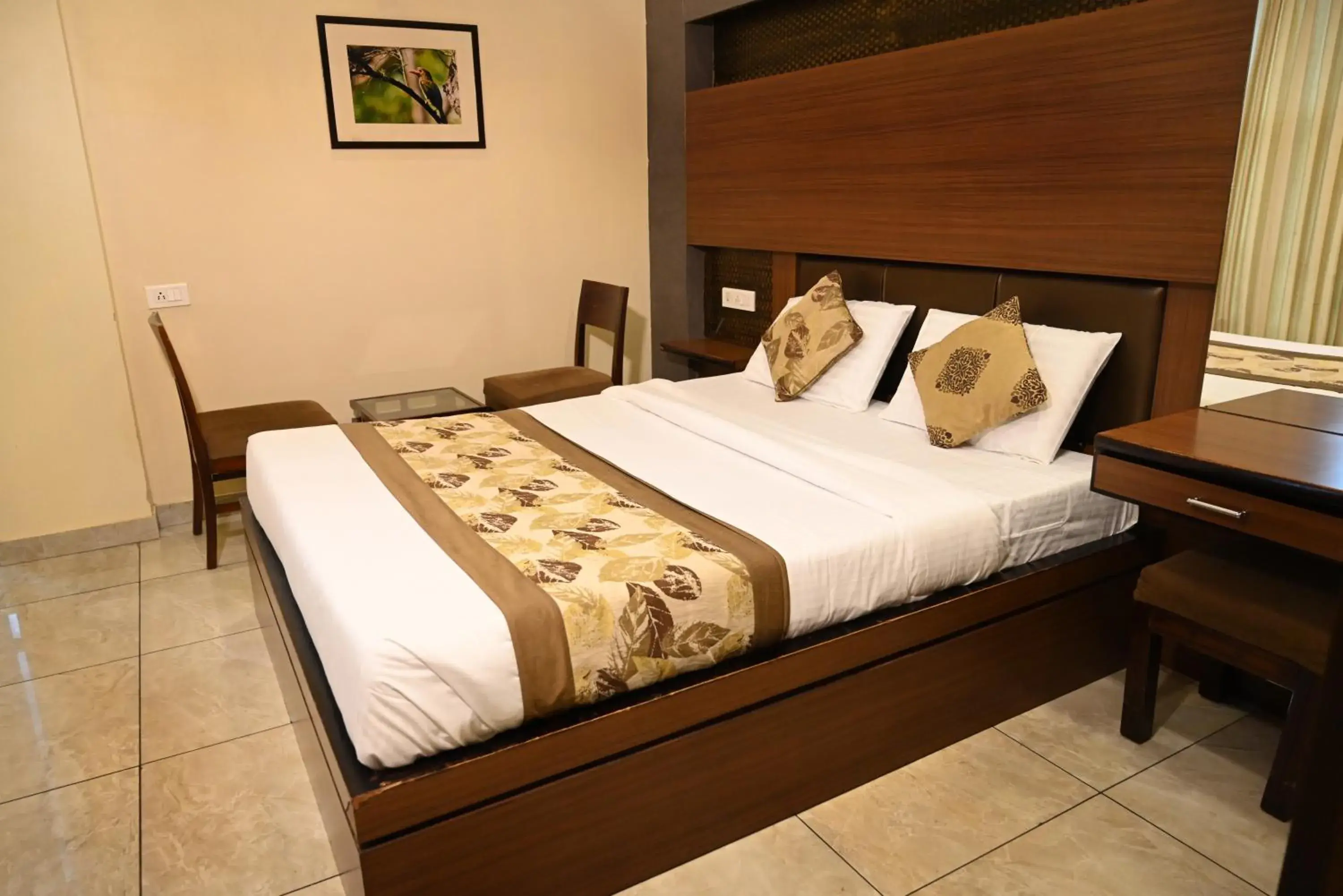 Bedroom, Bed in Hotel Plaza Inn, Ajmer Bedroom, Bed in Hotel Plaza Inn, Ajmer