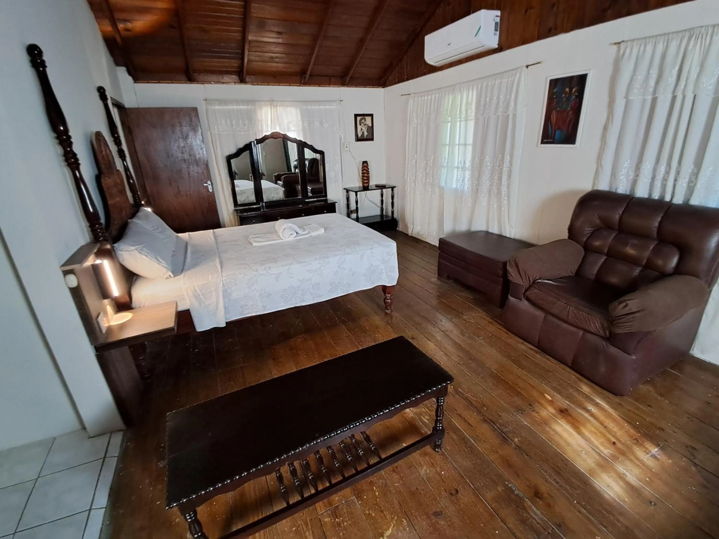 Bed in Barry's Rooms Negril
