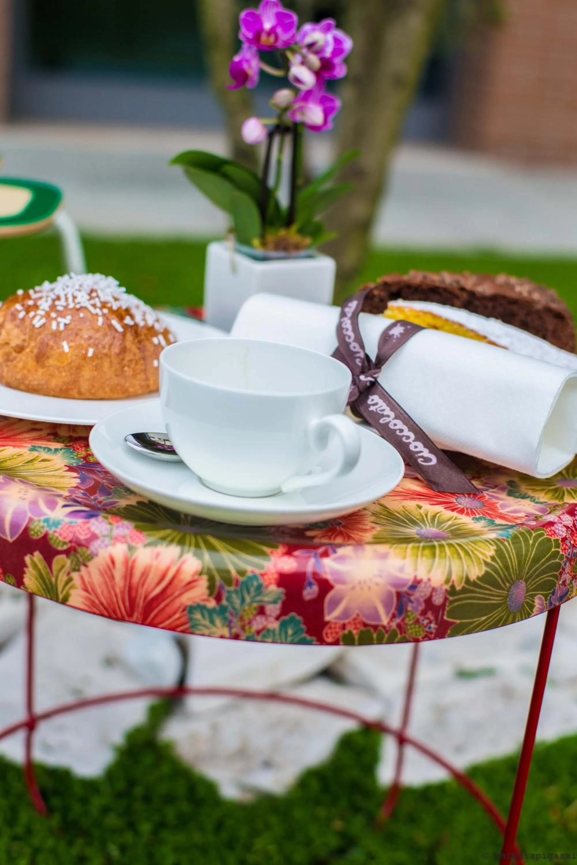 Restaurant/places to eat in Point Hotel