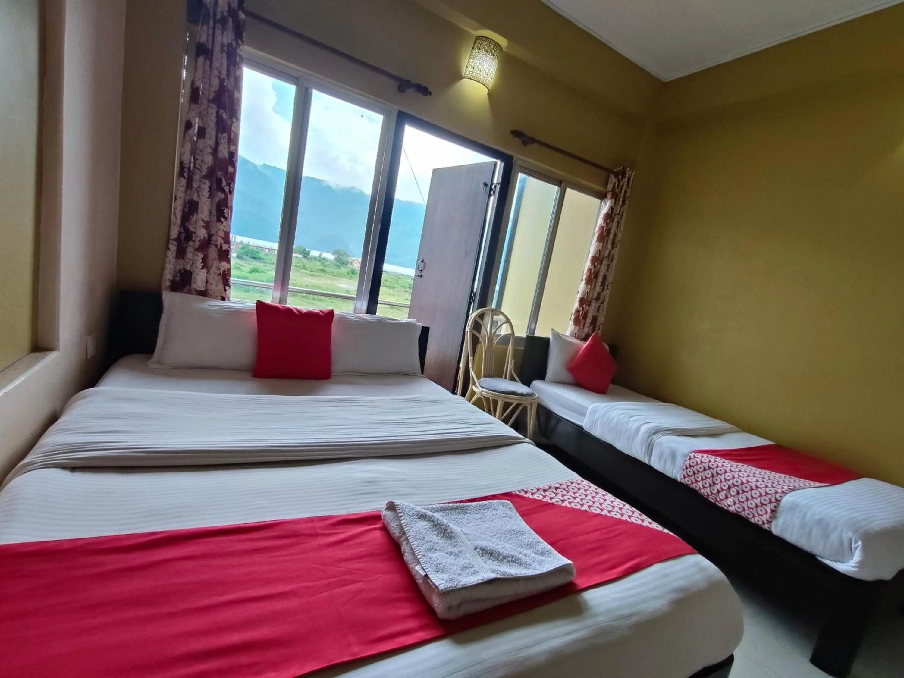 Triple Room with Lake View in Hotel August International
