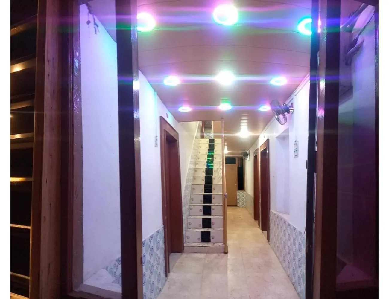 elevator in HOTEL ROOMA Srinagar