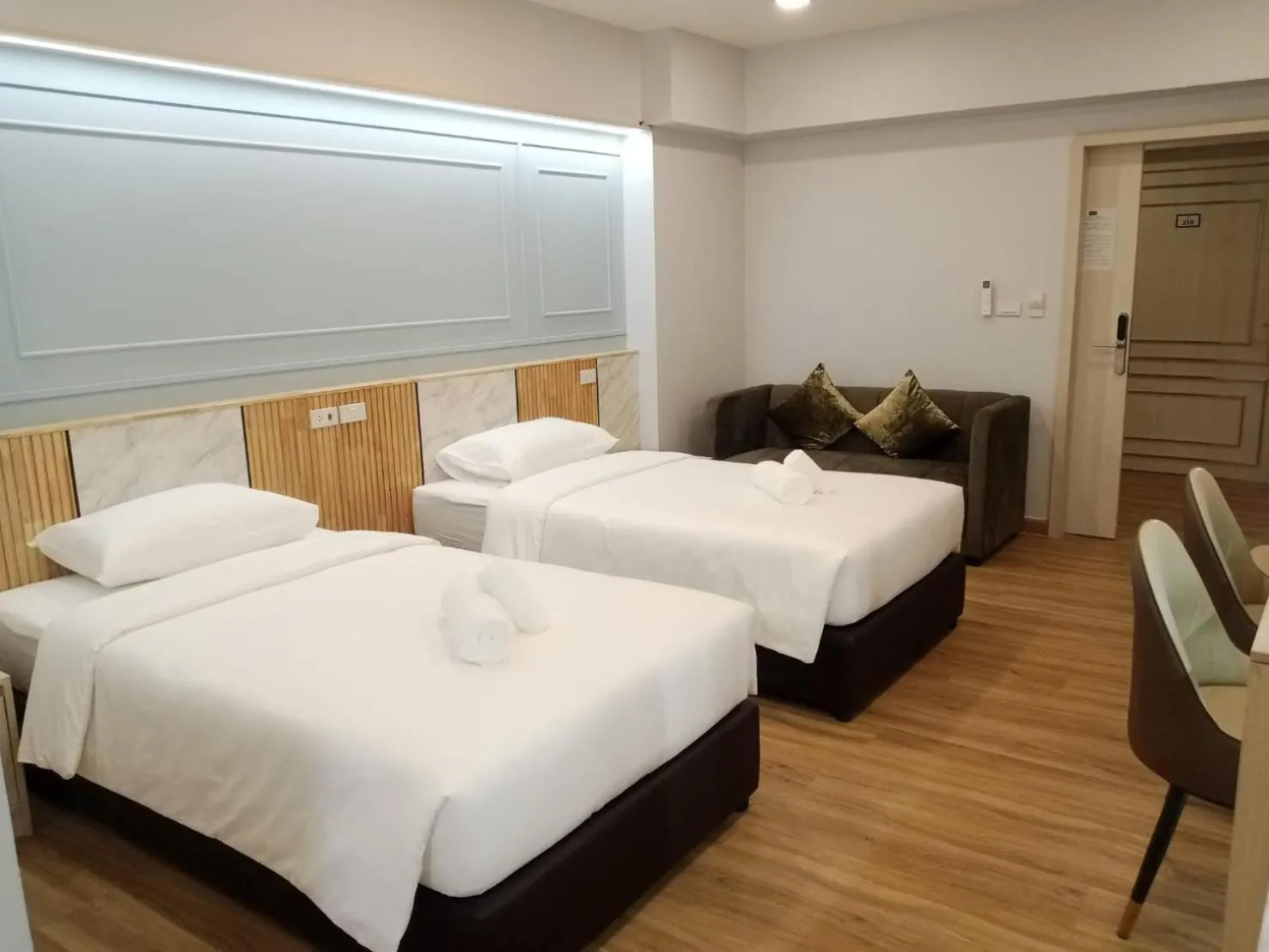 Wellness World Chiva 89