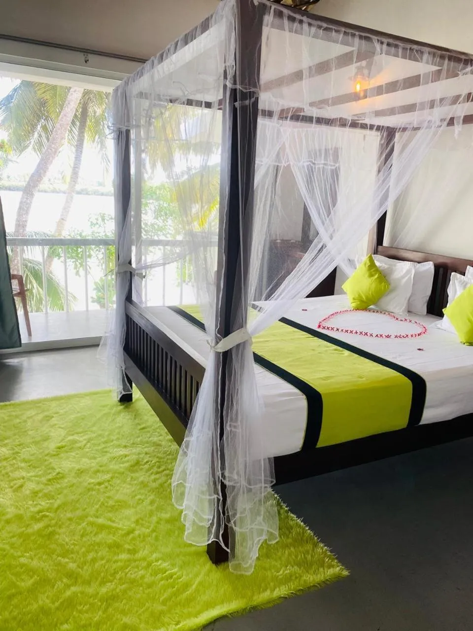 Lake Duwa Hotel
