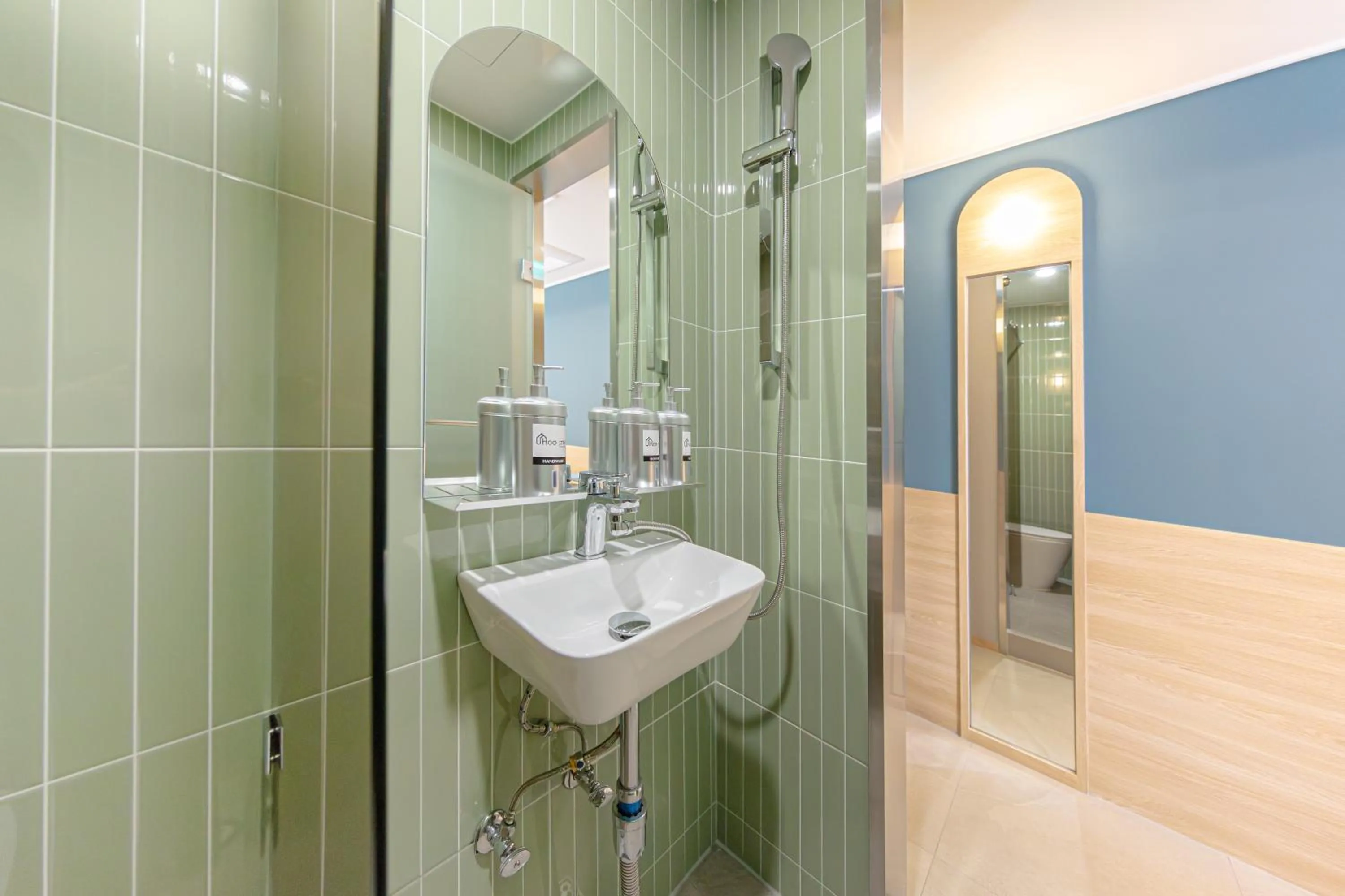 Uhoostay Myeongdong Guesthouse