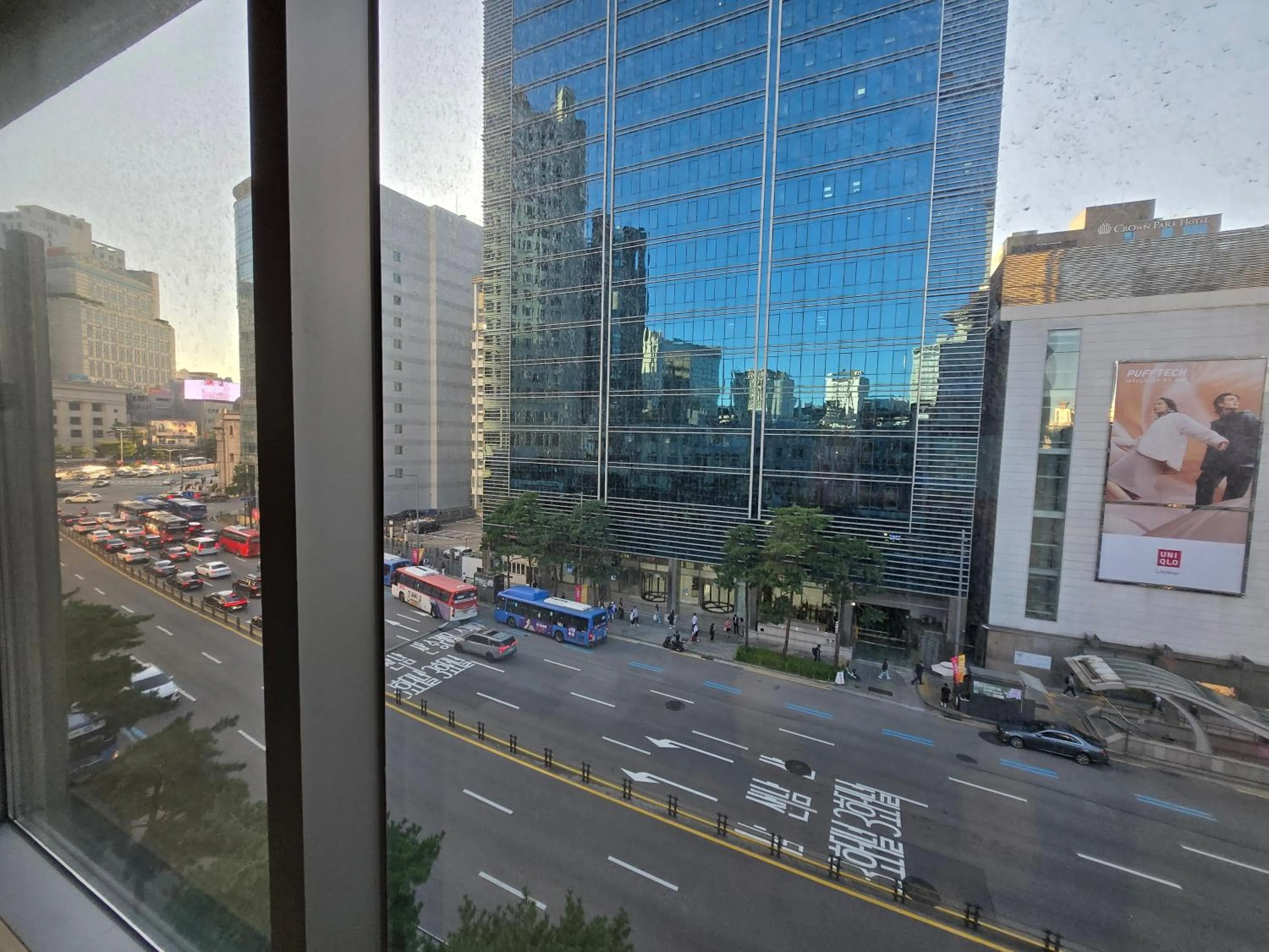 Uhoostay Myeongdong Guesthouse